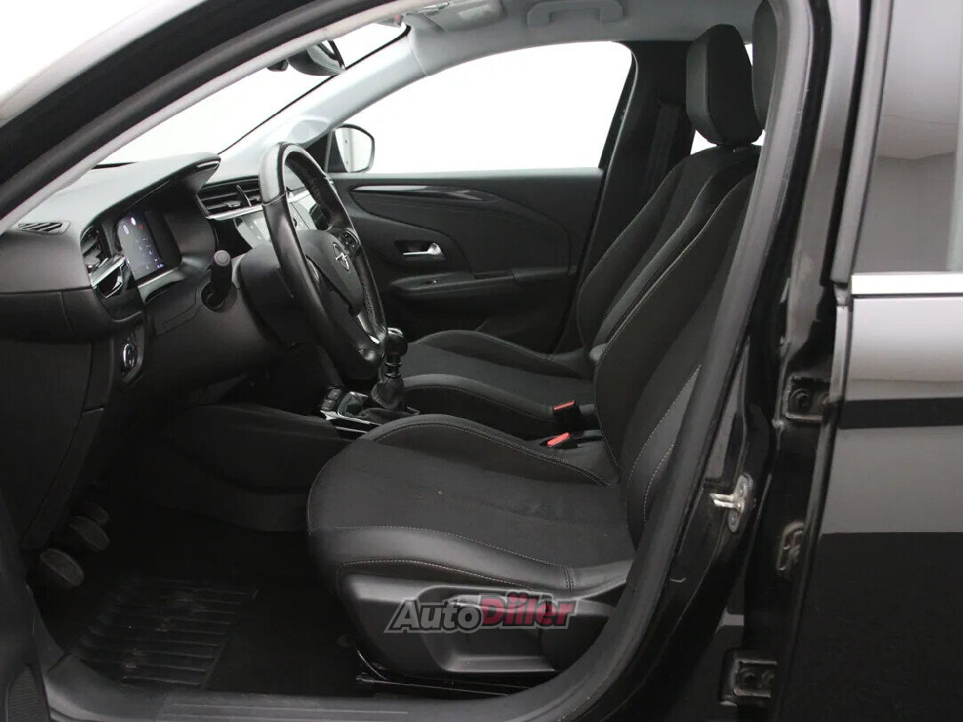 Opel Corsa Elegance 1.5 75kW 2022, photo 4/10