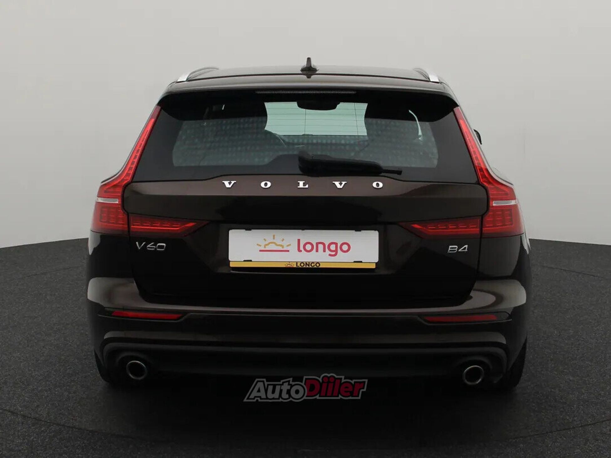 Volvo V60 MHEV Momentum Pro 2.0 145kW 2021, photo 5/10