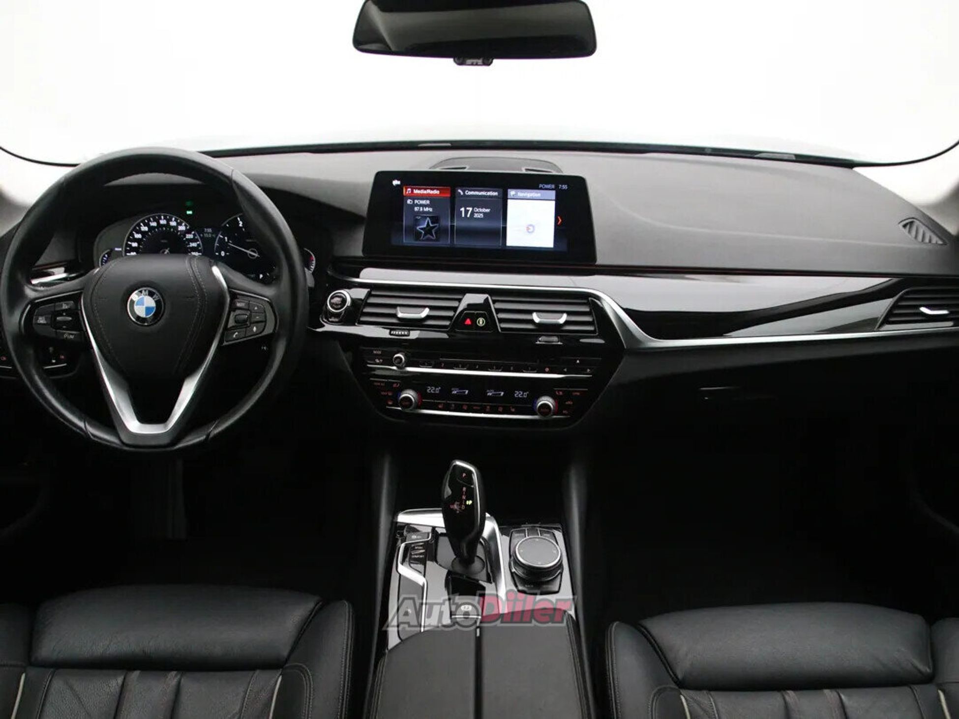 BMW 520 High Executive 2.0 140kW 2018, photo 2/10