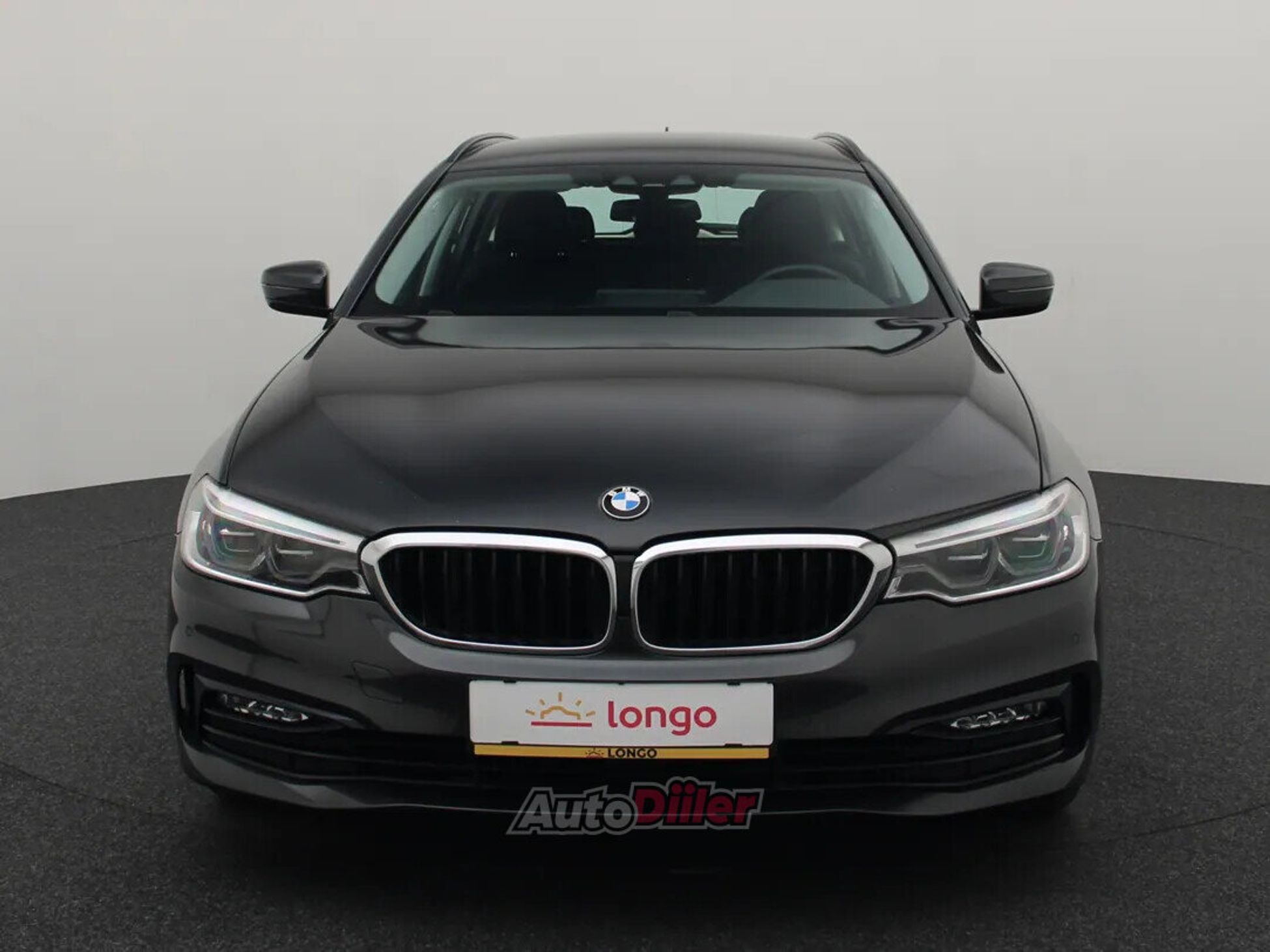 BMW 520 High Executive 2.0 140kW 2018, photo 3/10