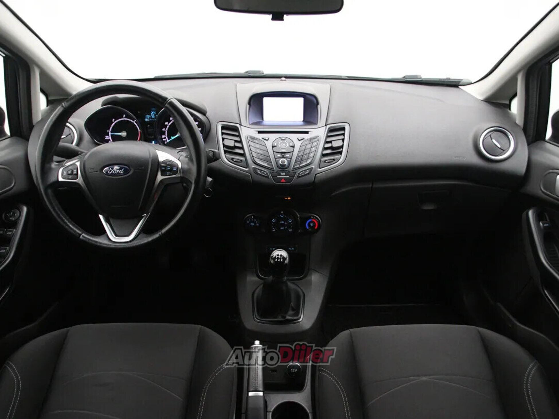 Ford Fiesta Style 1.5 70kW 2017, photo 2/10
