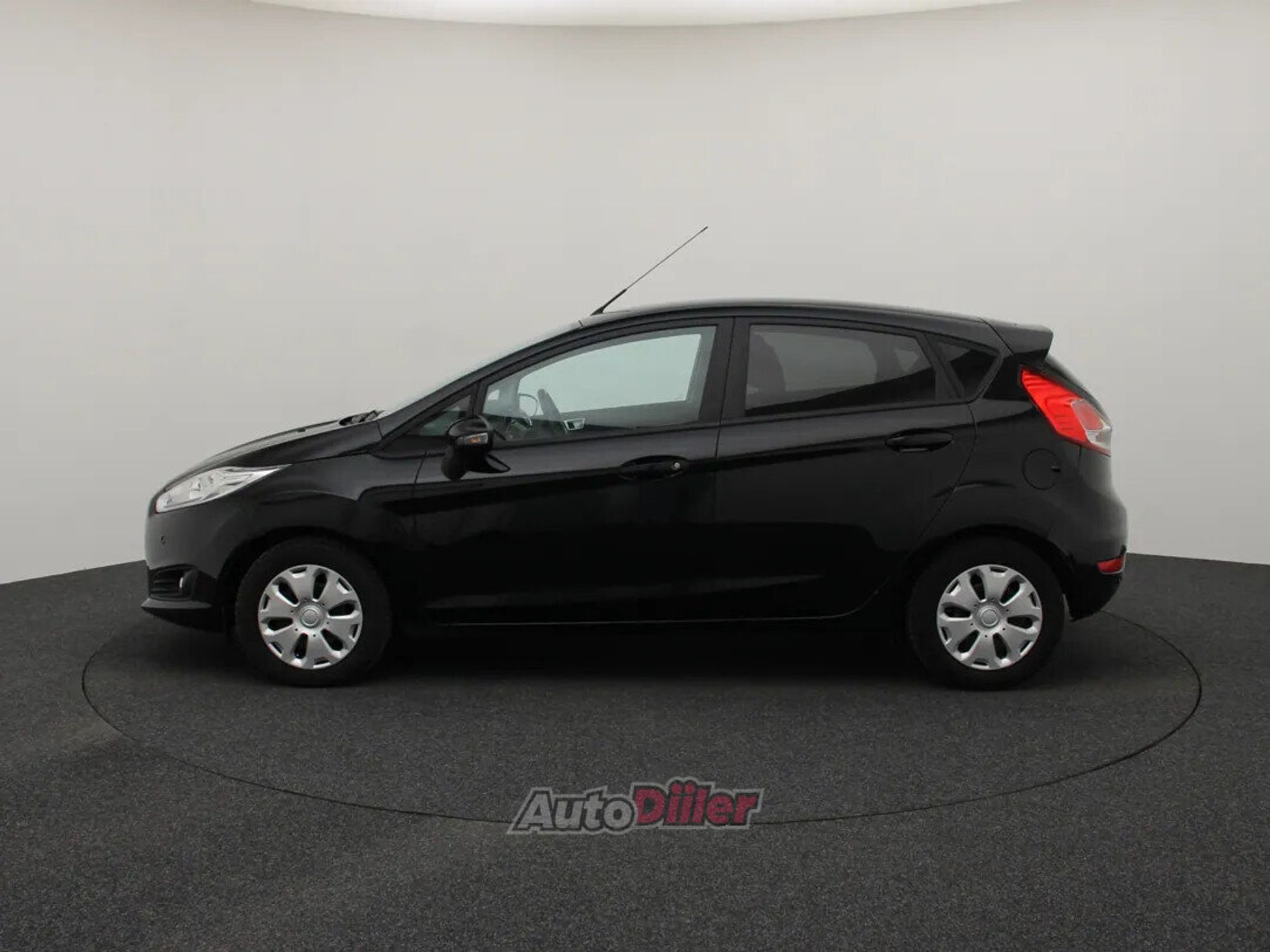 Ford Fiesta Style 1.5 70kW 2017, photo 6/10