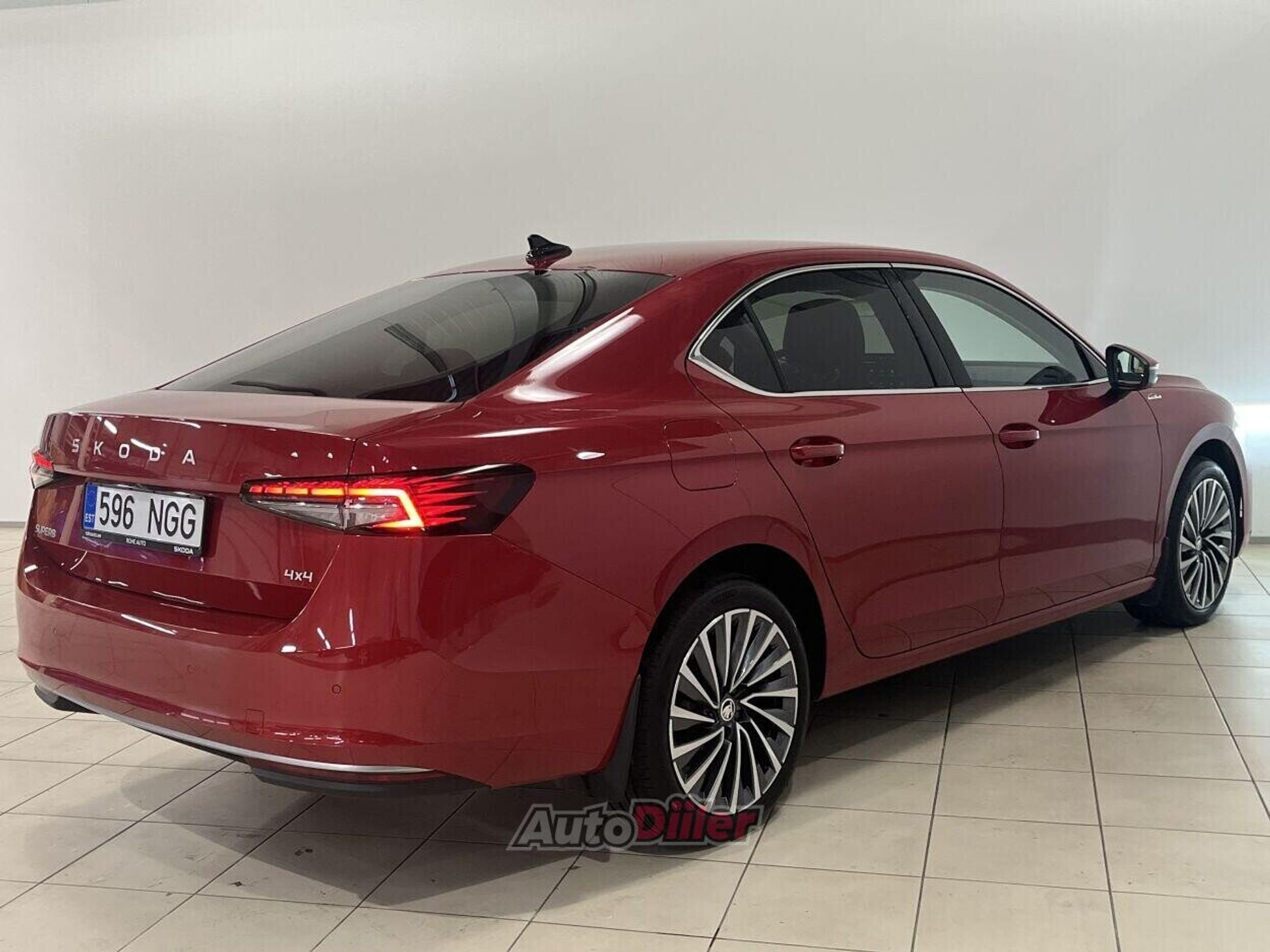 Skoda Superb HB L&K 4x4 2.0 142kW 2024, kuva 4/10