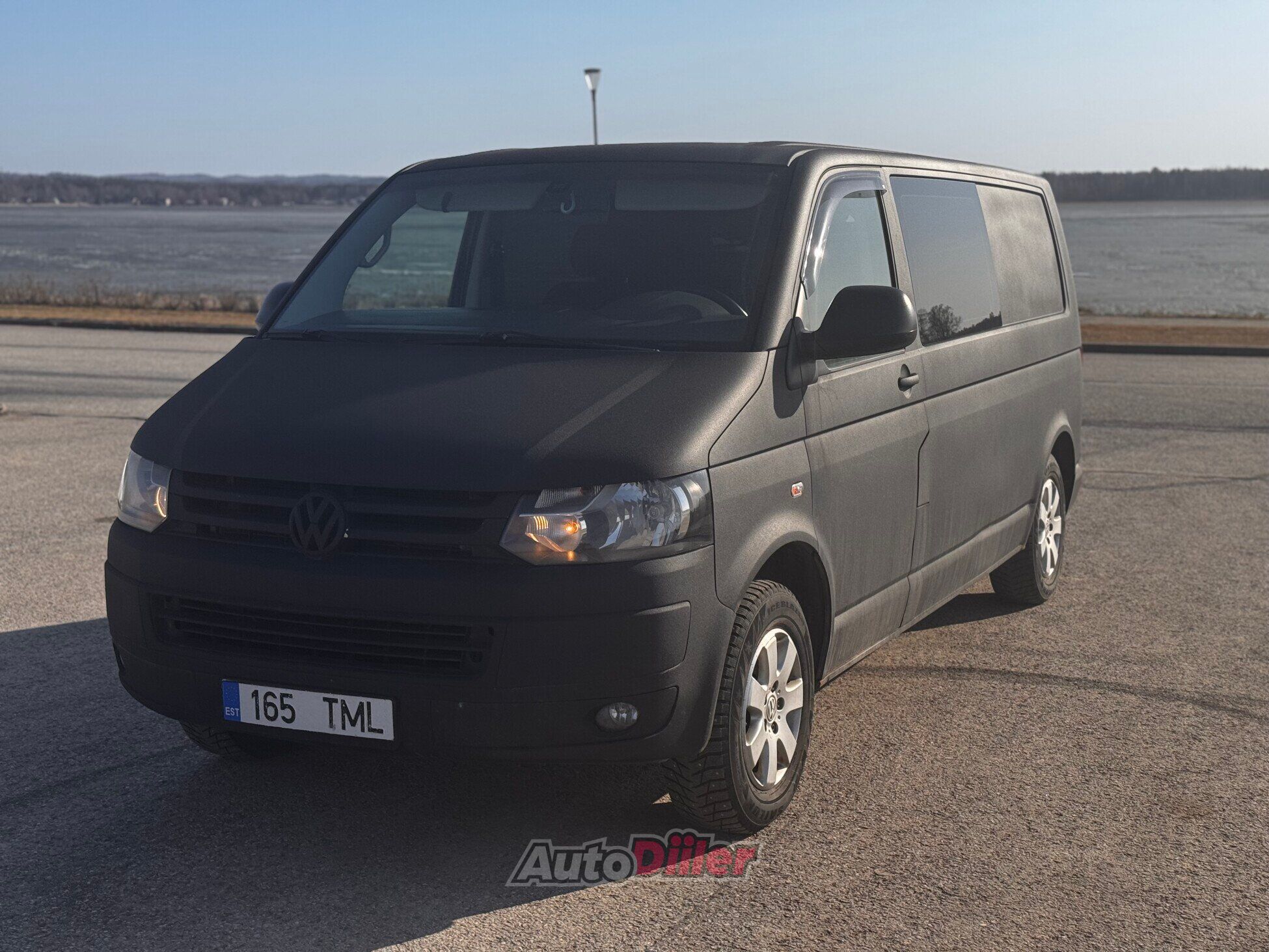 Volkswagen Transporter 2.0 103kW 2010, kuva 2/8