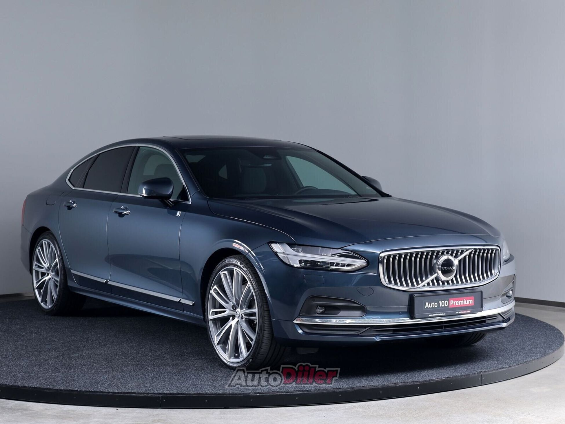 Volvo S90 INSCRIPTION AWD 2.0 173kW 2023, photo 2/10