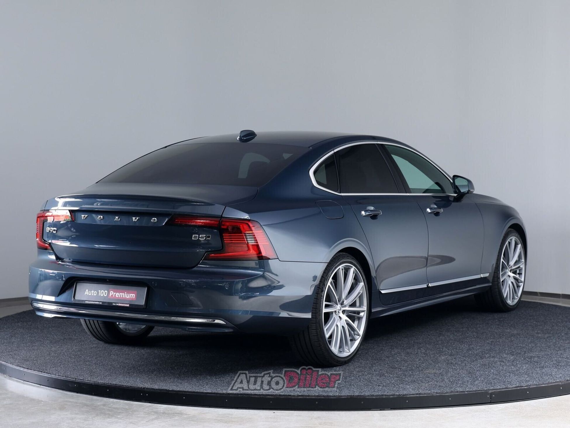 Volvo S90 INSCRIPTION AWD 2.0 173kW 2023, photo 3/10