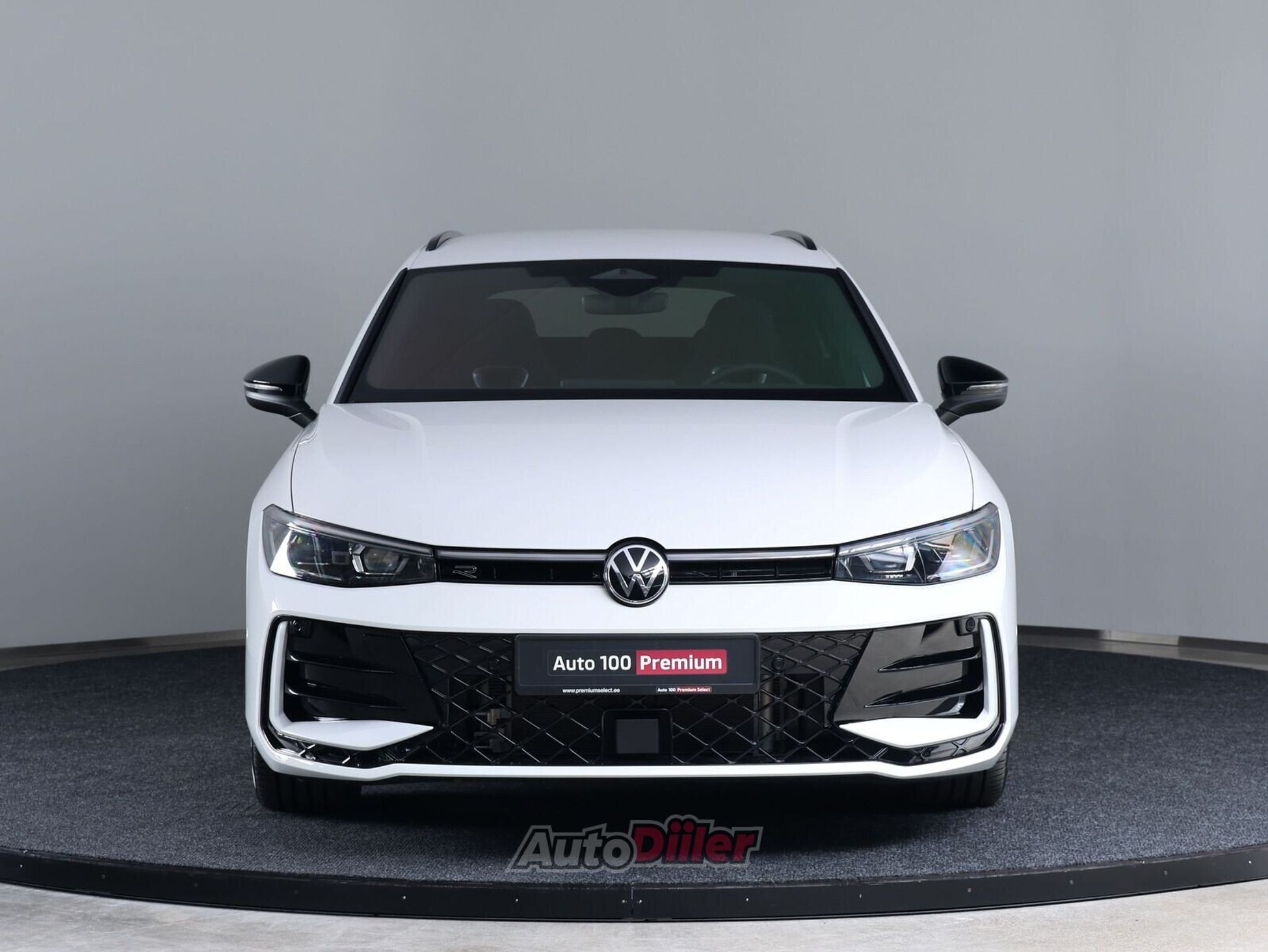 Volkswagen Passat 2024, photo 7/10