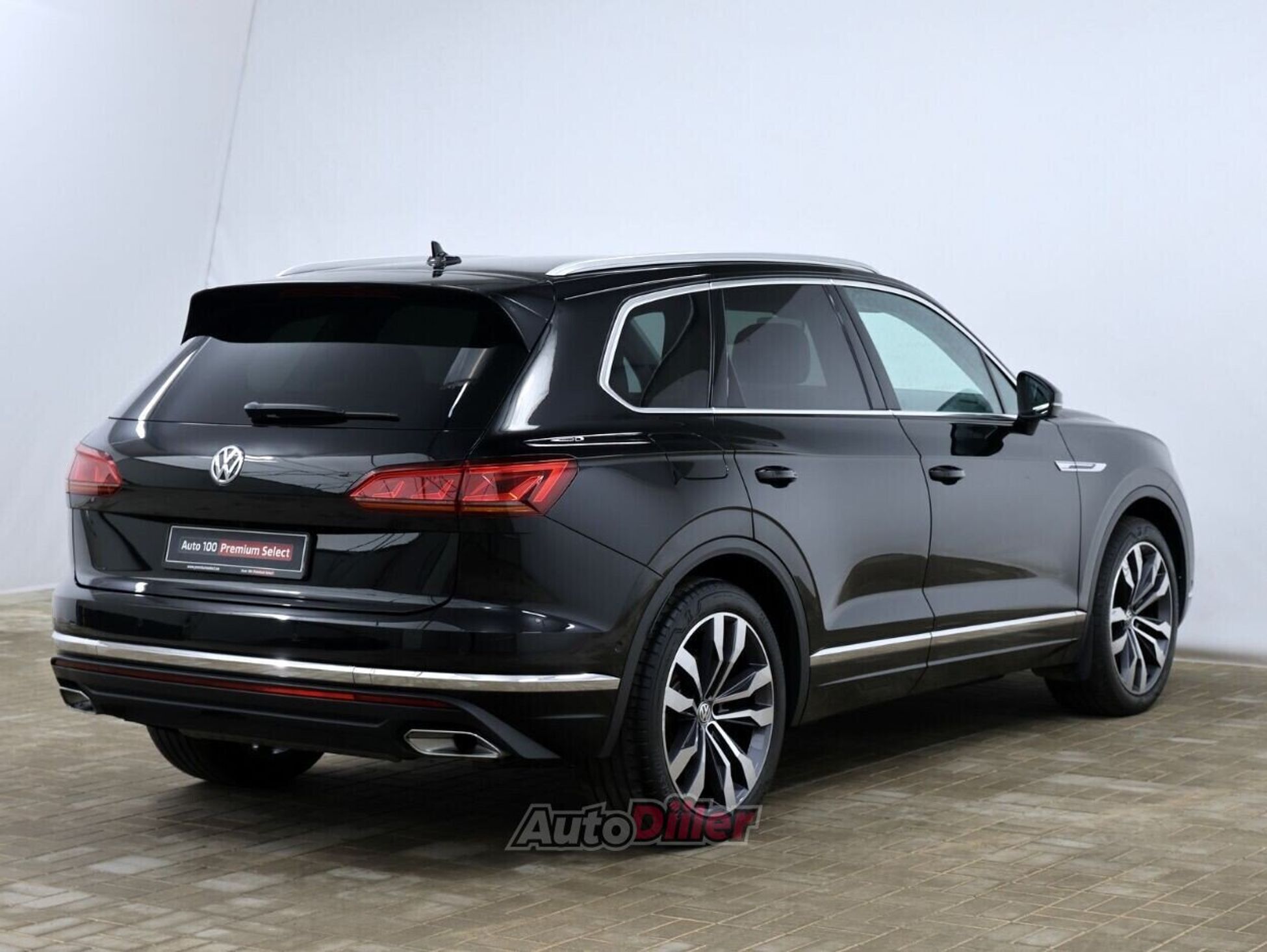 Volkswagen Touareg 2019, kuva 3/10