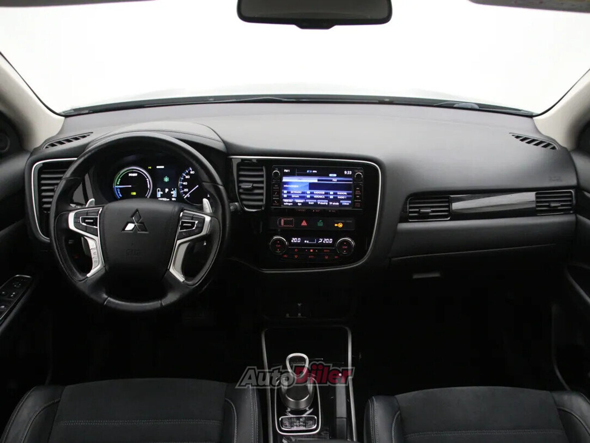 Mitsubishi Outlander 2015, kuva 2/10