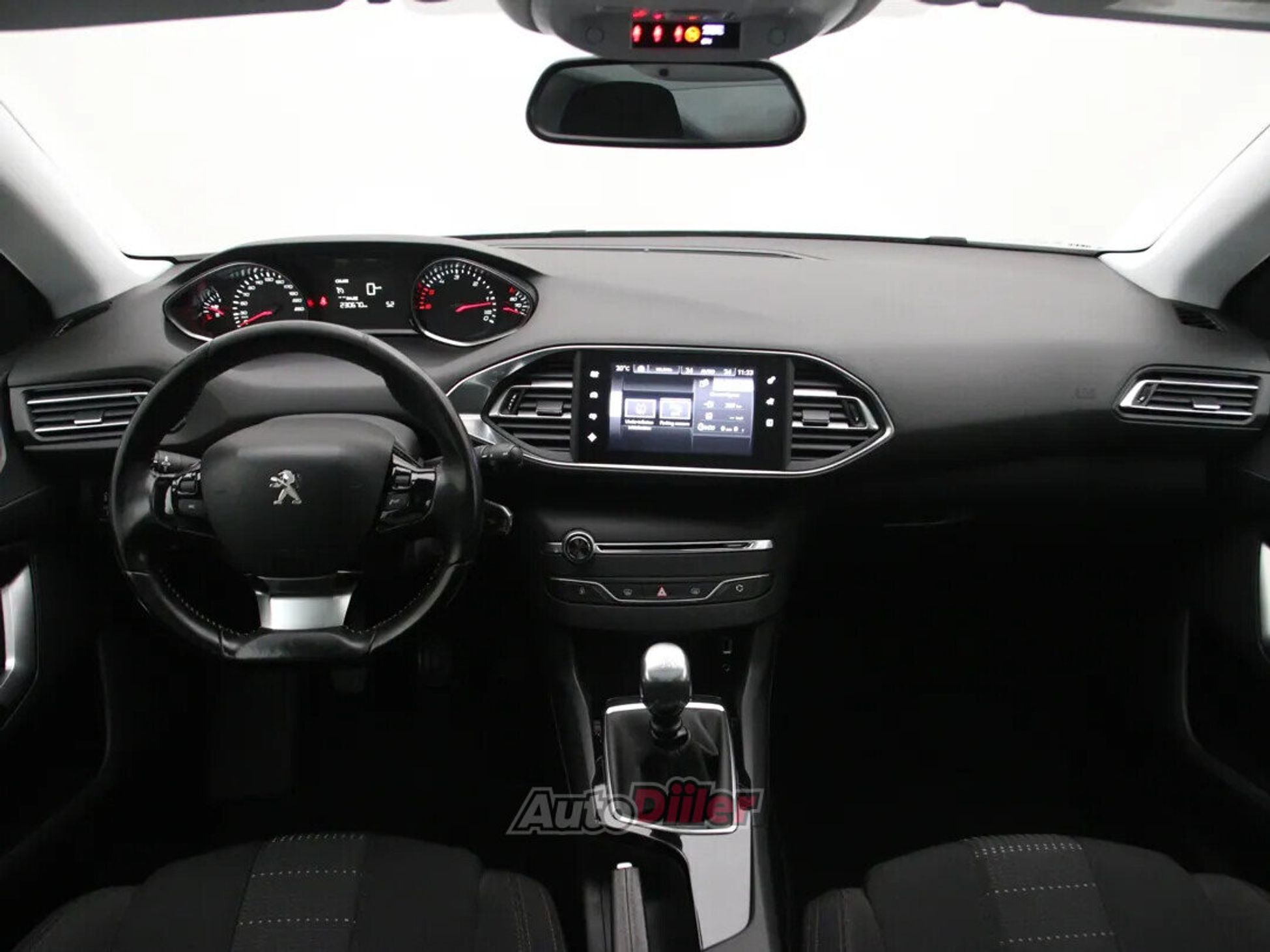 Peugeot 308 Executive Pack 1.6 88kW 2015, kuva 2/10