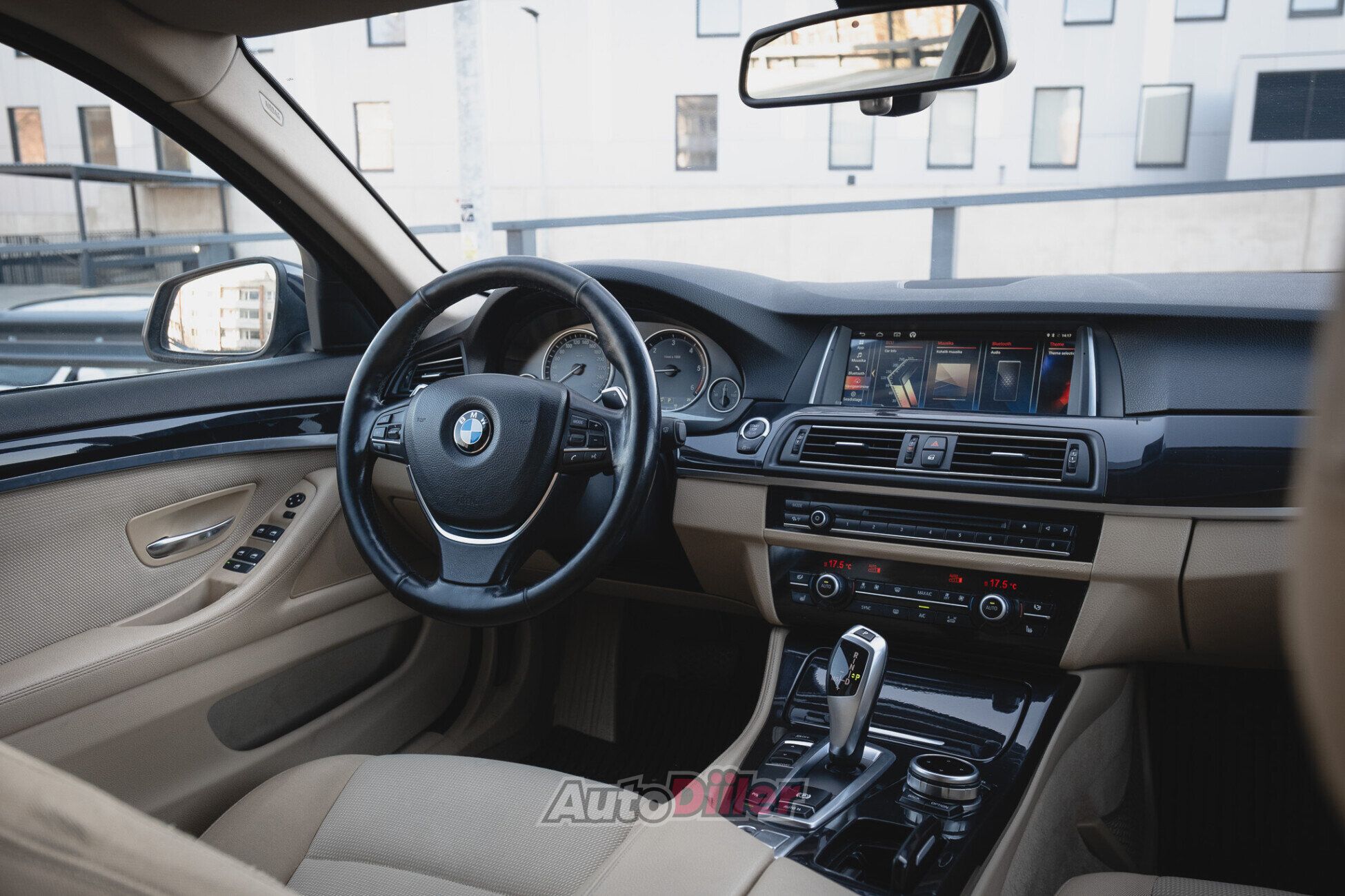 BMW 520 M-Pakett, Facelift 2.0 135kW 2013, kuva 7/10