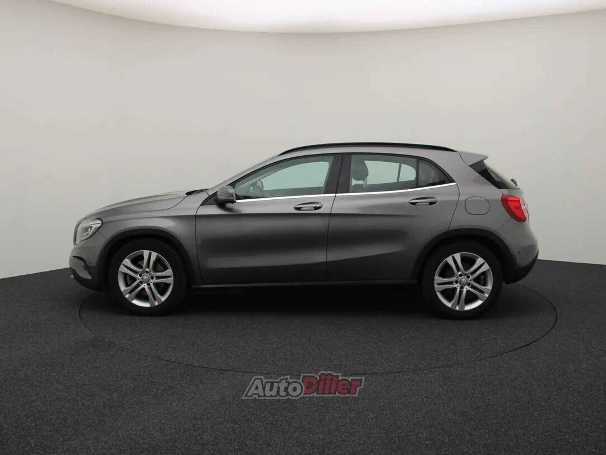 Mercedes-Benz GLA 250 Ambition 2.0 155kW 2014, photo 6/10