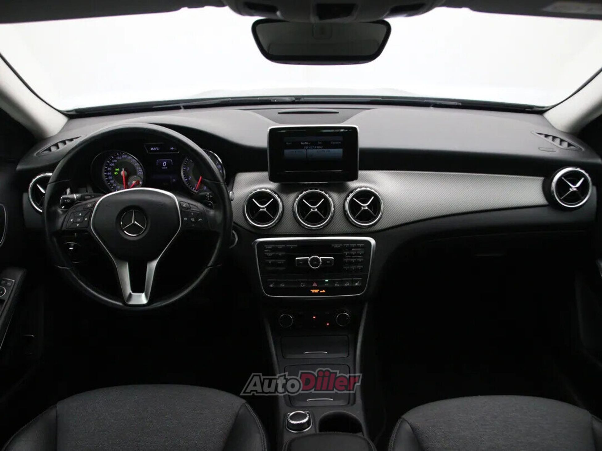 Mercedes-Benz GLA 250 Ambition 2.0 155kW 2014, photo 2/10