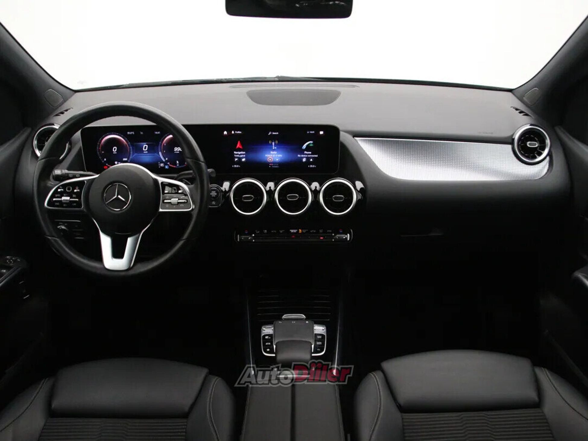 Mercedes-Benz B 180 2019, photo 2/10