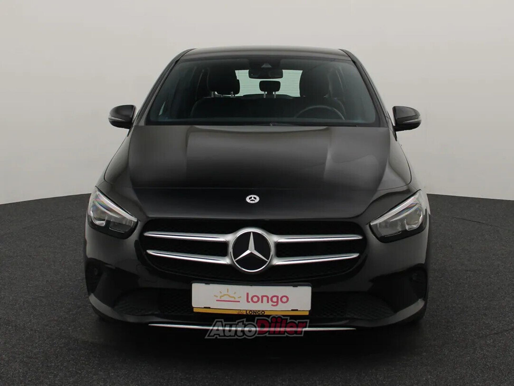 Mercedes-Benz B 180 2019, photo 3/10
