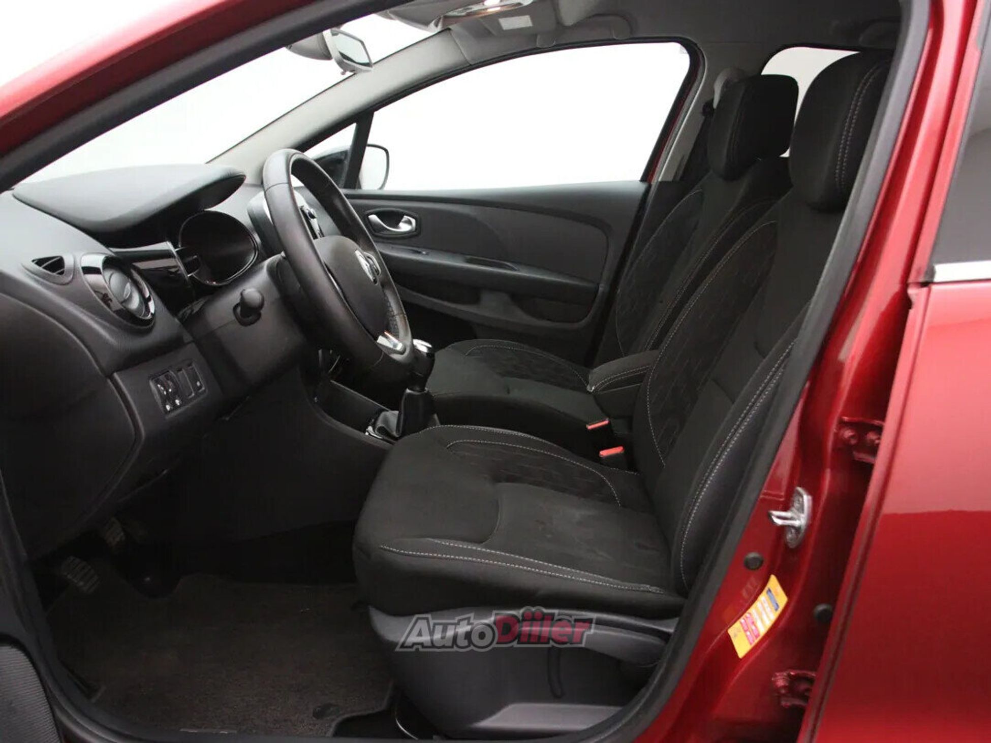 Renault Clio Limited 0.9 66kW 2019, photo 4/10