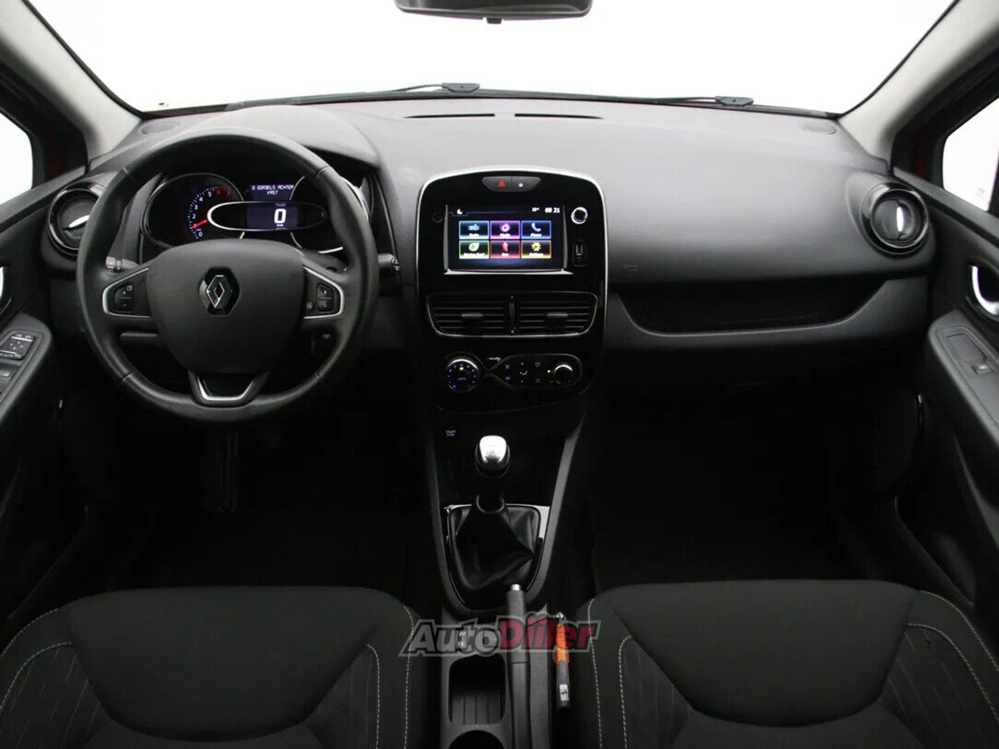 Renault Clio Limited 0.9 66kW 2019, photo 2/10