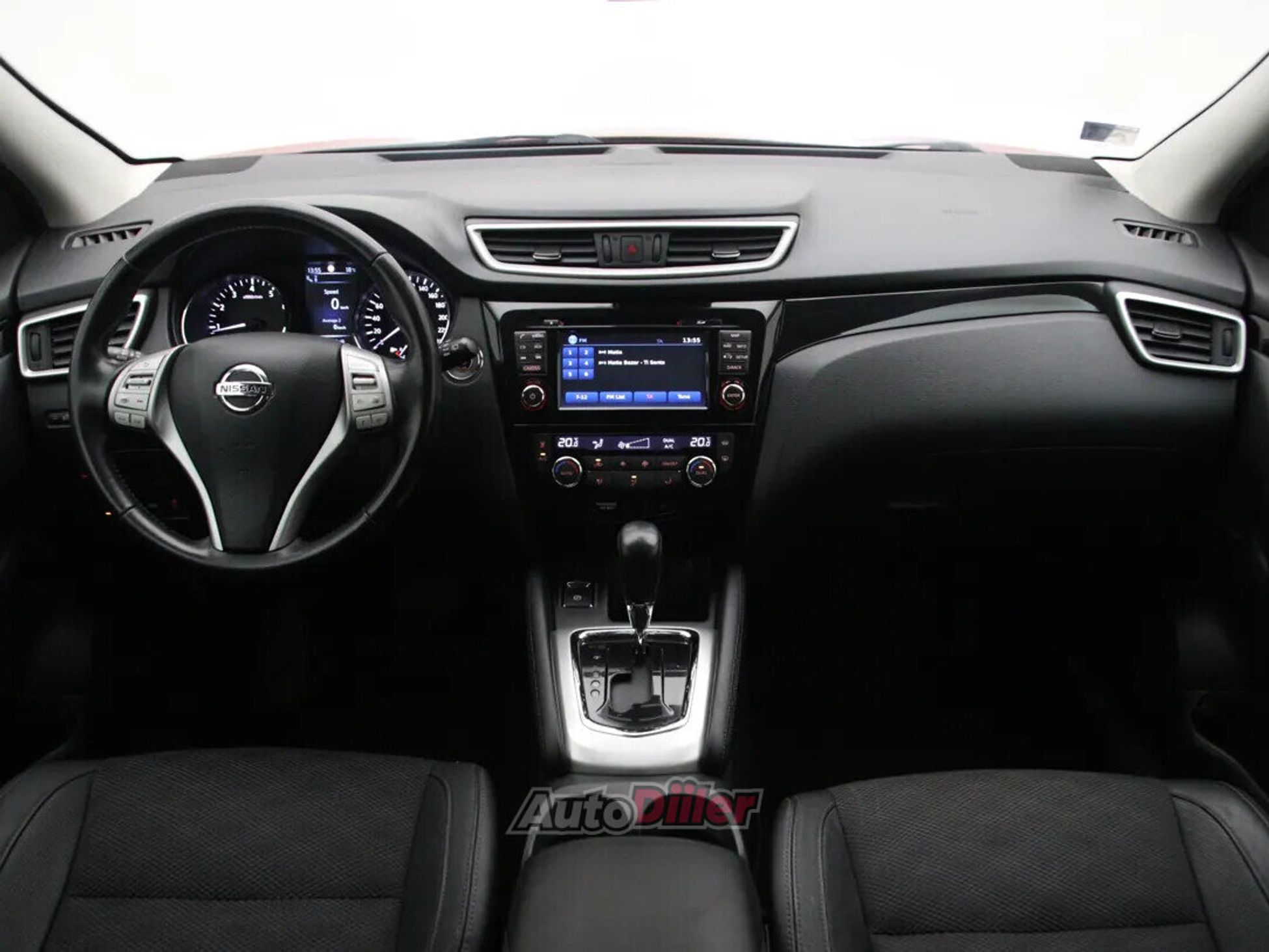 Nissan Qashqai Tekna 1.2 85kW 2016, kuva 2/10