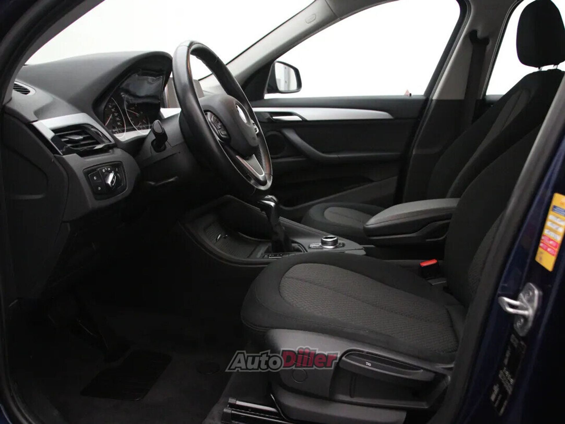 BMW X1 Corporate Executive 2.0 110kW 2017, kuva 4/10