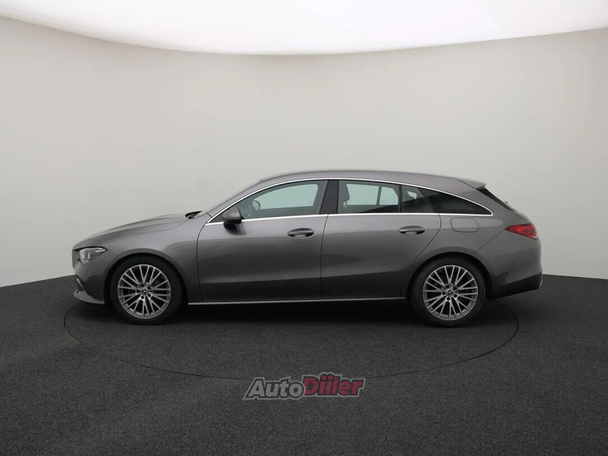 Mercedes-Benz CLA 180 2022, photo 6/10