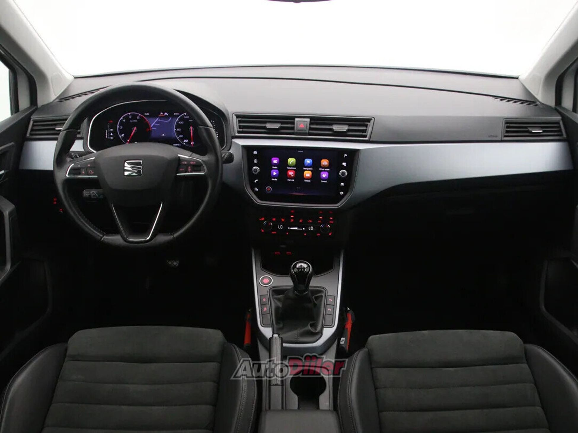 SEAT Arona 2021, photo 2/10