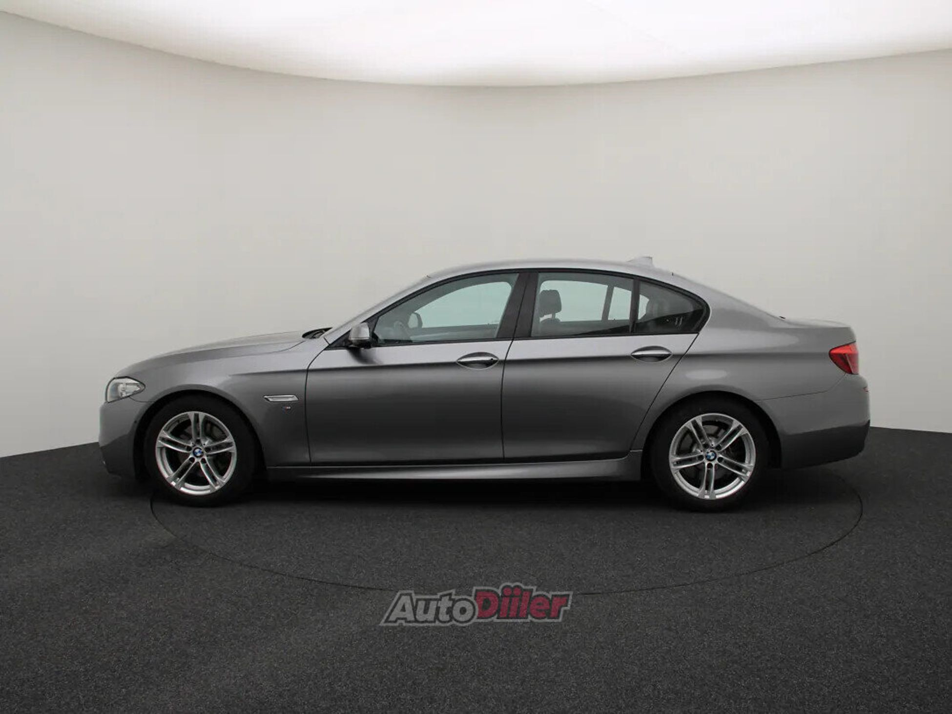 BMW 520 2016, kuva 6/10