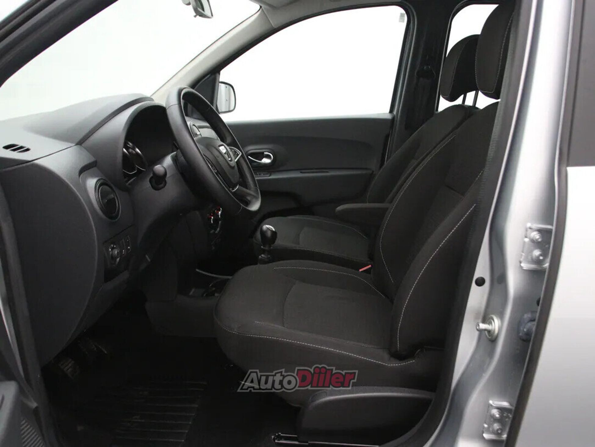 Dacia Lodgy Stepway 1.3 96kW 2021, photo 4/10