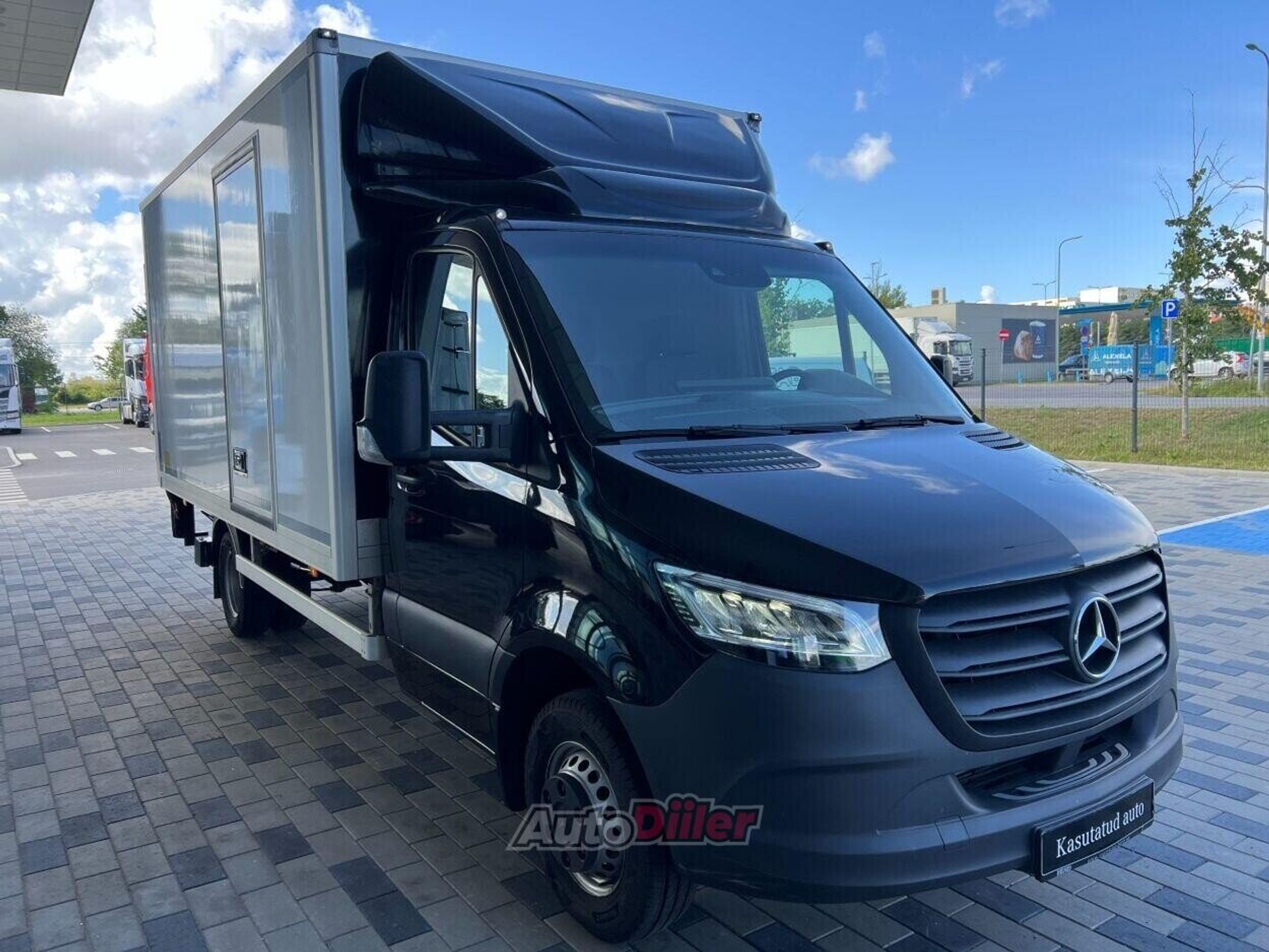 Mercedes-Benz Sprinter 519CDI 2.1 120kW 2020, kuva 3/10