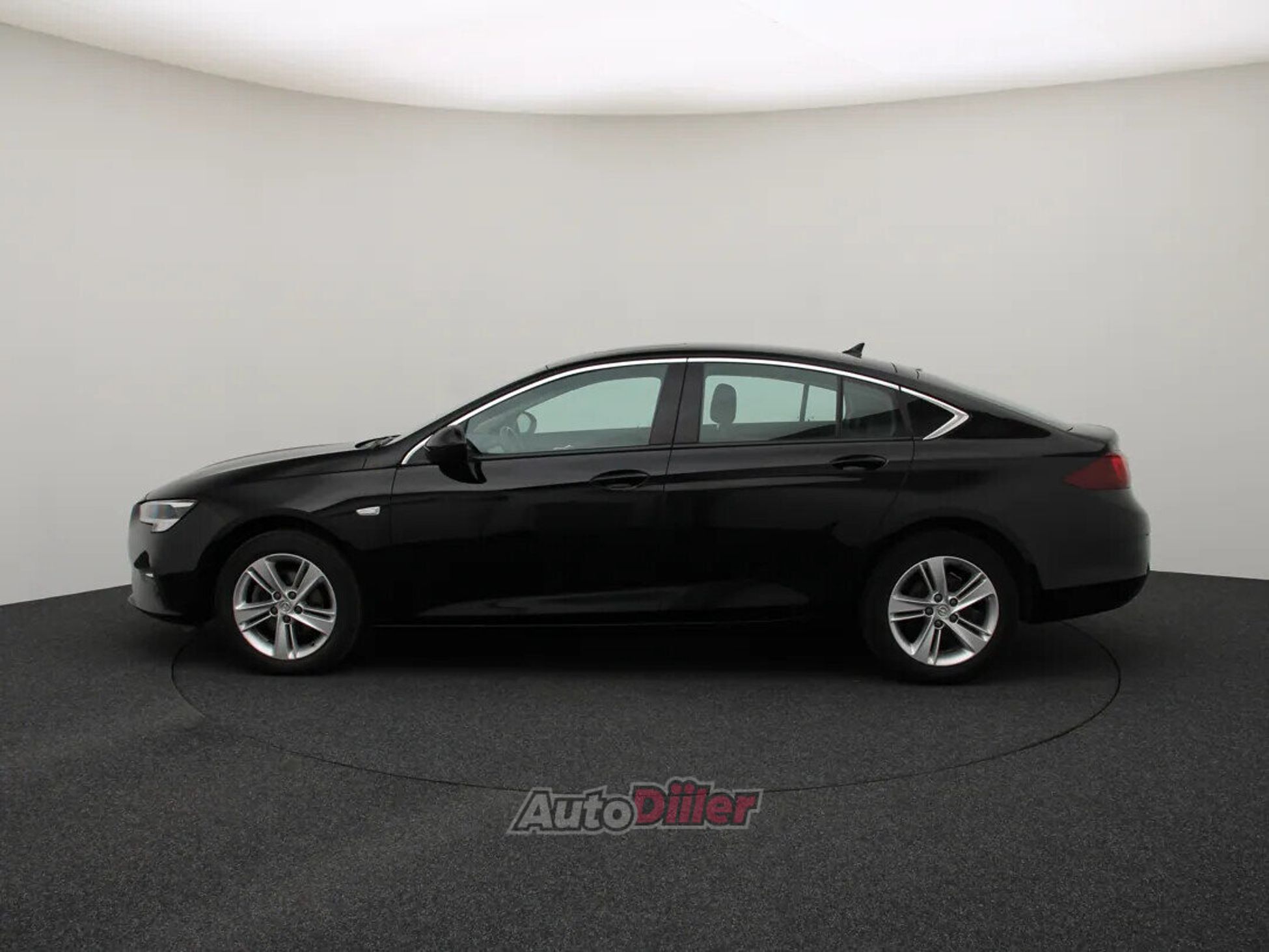 Opel Insignia Business 1.5 90kW 2022, kuva 6/10