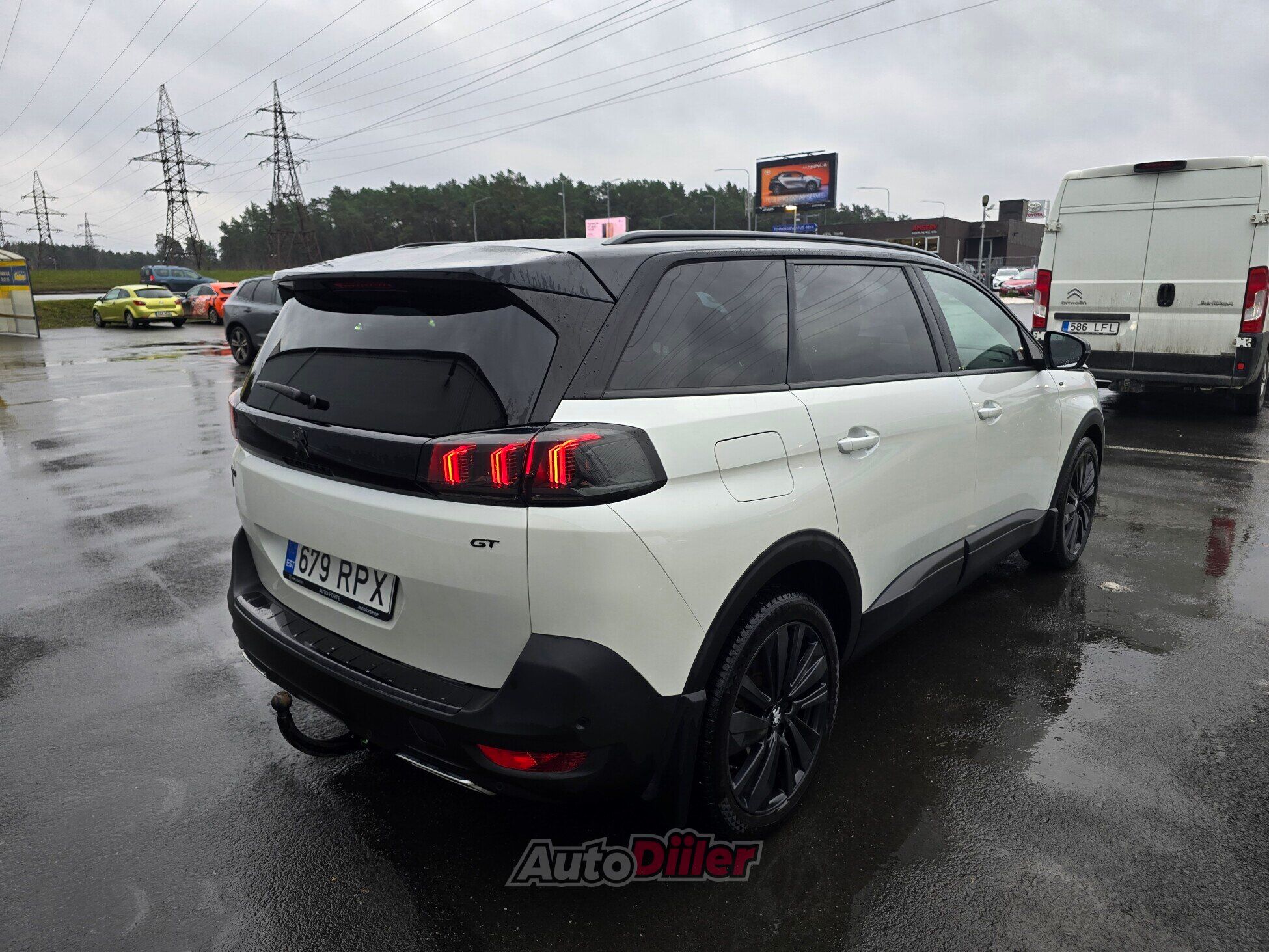 Peugeot 5008 1.2 96kW 2021, photo 3/10