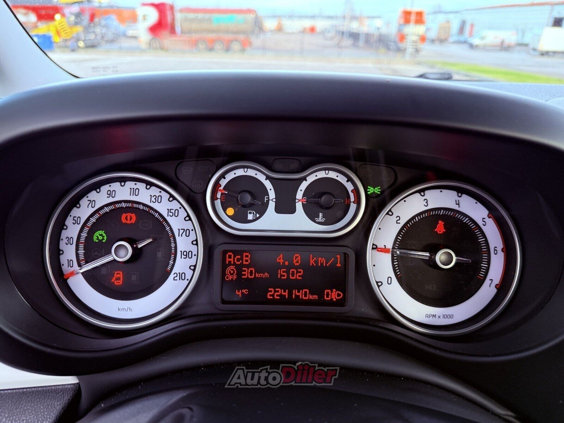 Fiat 500L Multijet 85 Lounge 1.2 62kW 2014, photo 7/10