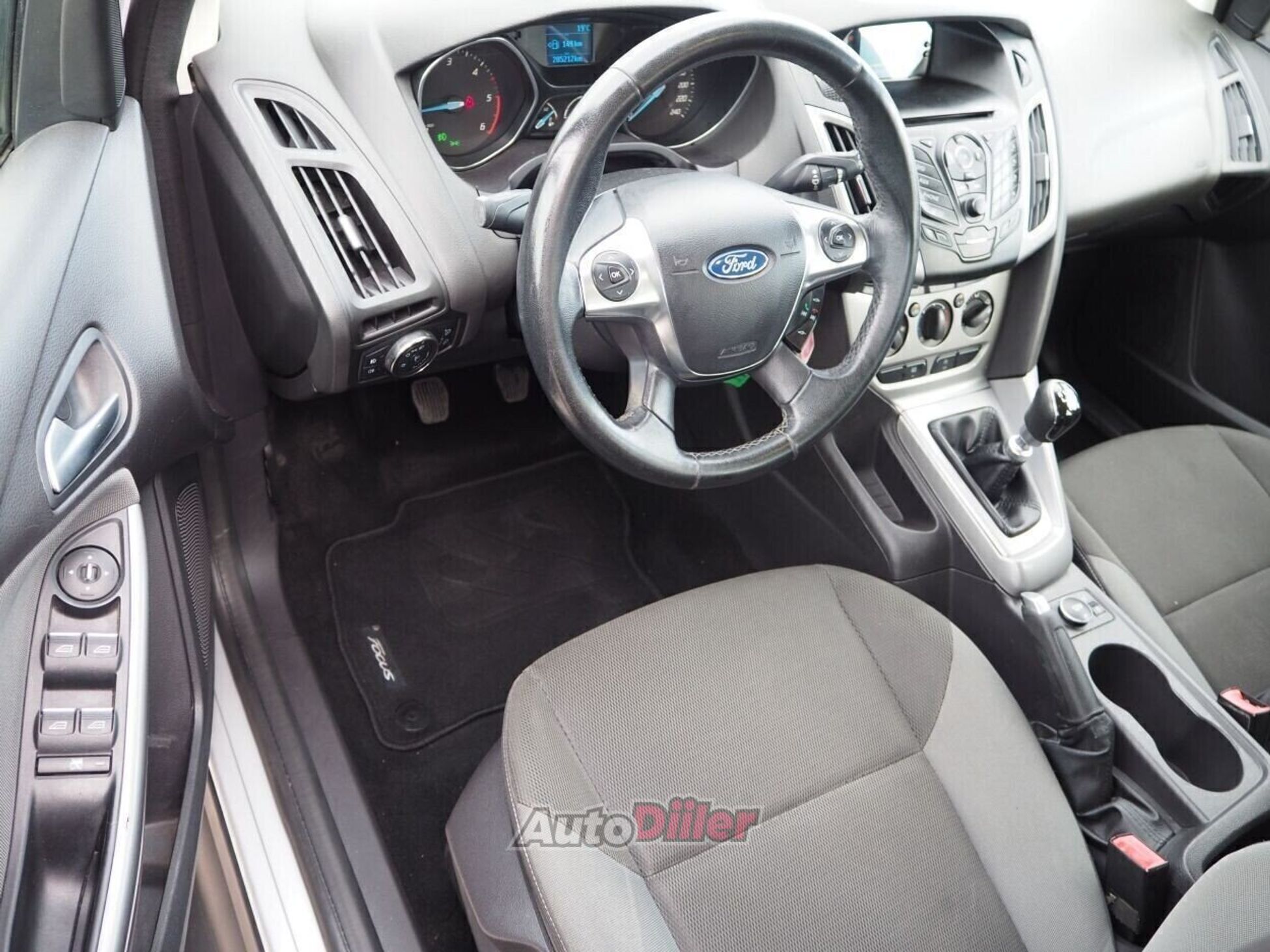 Ford Focus Trend Facelift EU5 1.6 70kW 2012, kuva 6/10