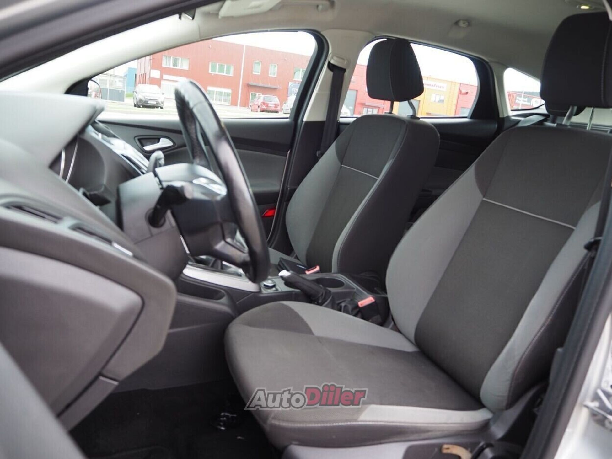 Ford Focus Trend Facelift EU5 1.6 70kW 2012, kuva 7/10
