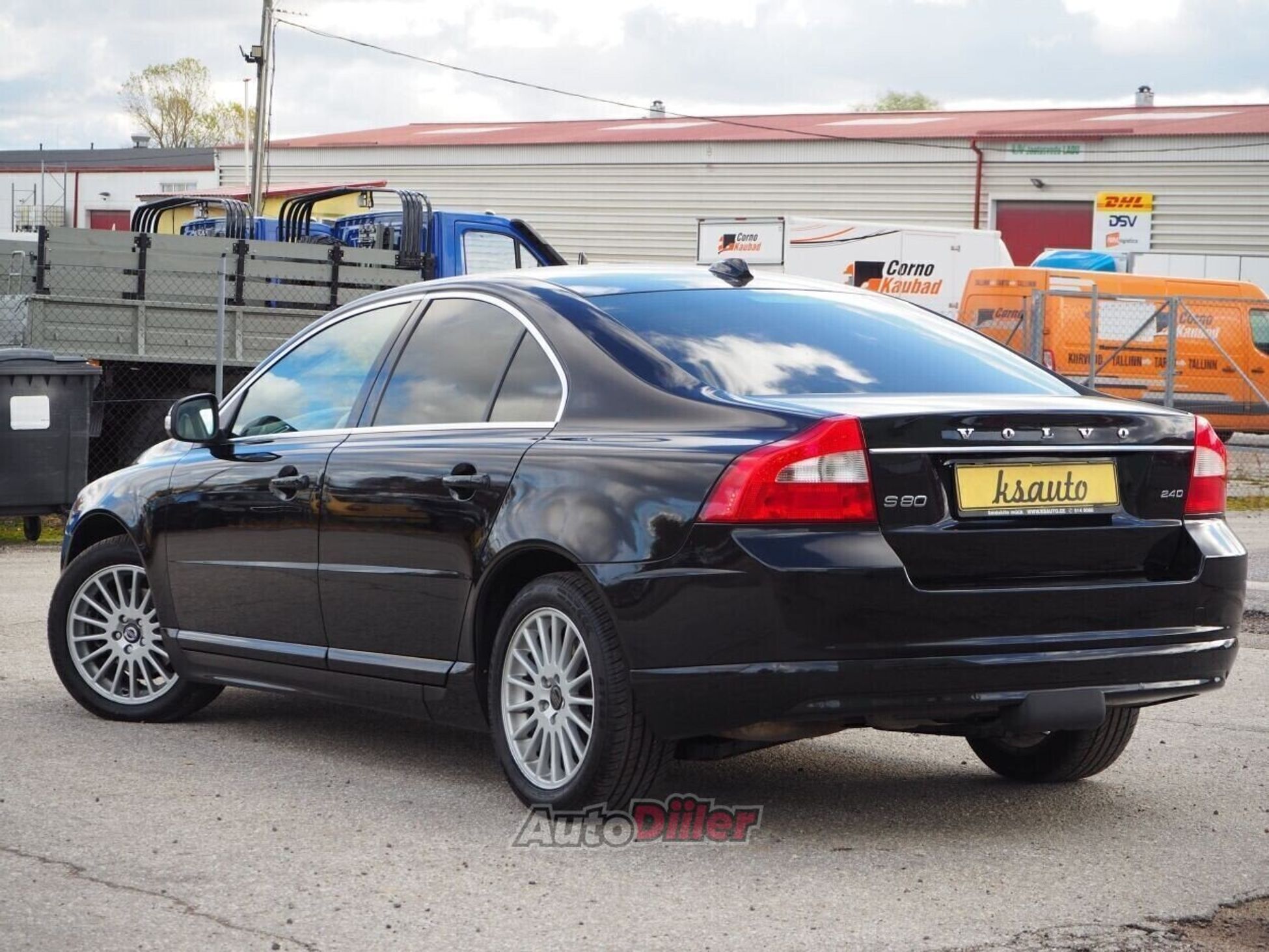 Volvo S80 Summum 2.4 129kW 2009, kuva 2/10