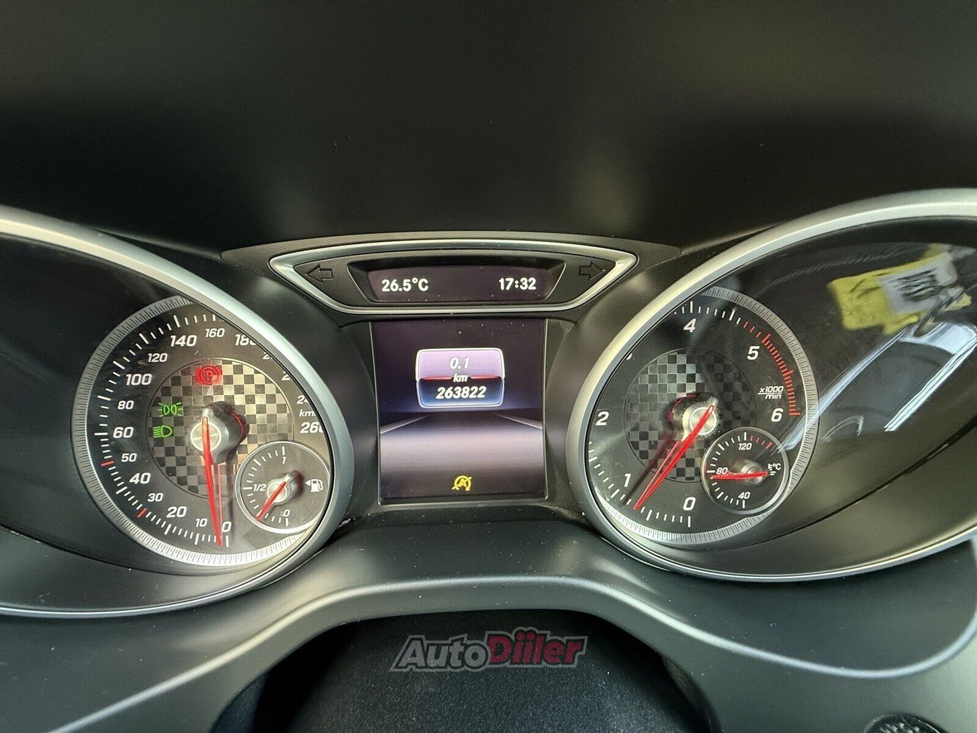 Mercedes-Benz A 200 2016, photo 7/10