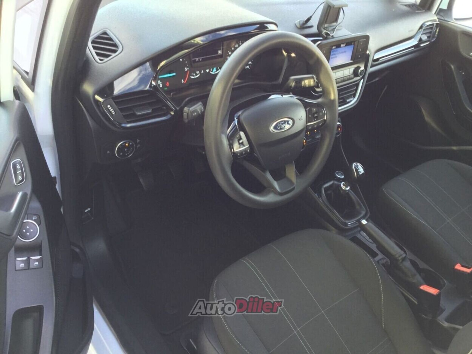 Ford Fiesta Trend Facelift EU6 1.5 63kW 2018, kuva 6/10