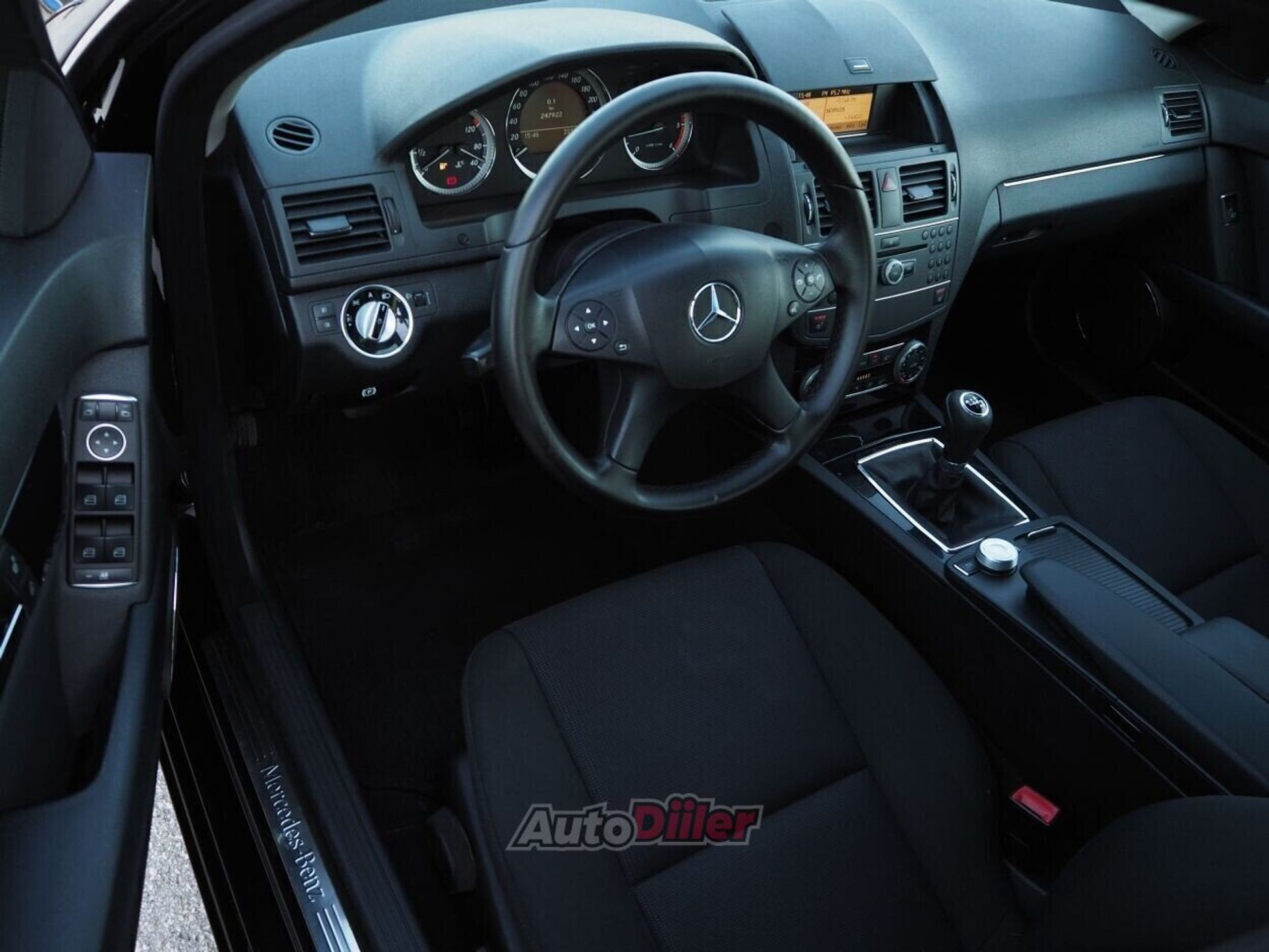 Mercedes-Benz C 200 2010, photo 6/10