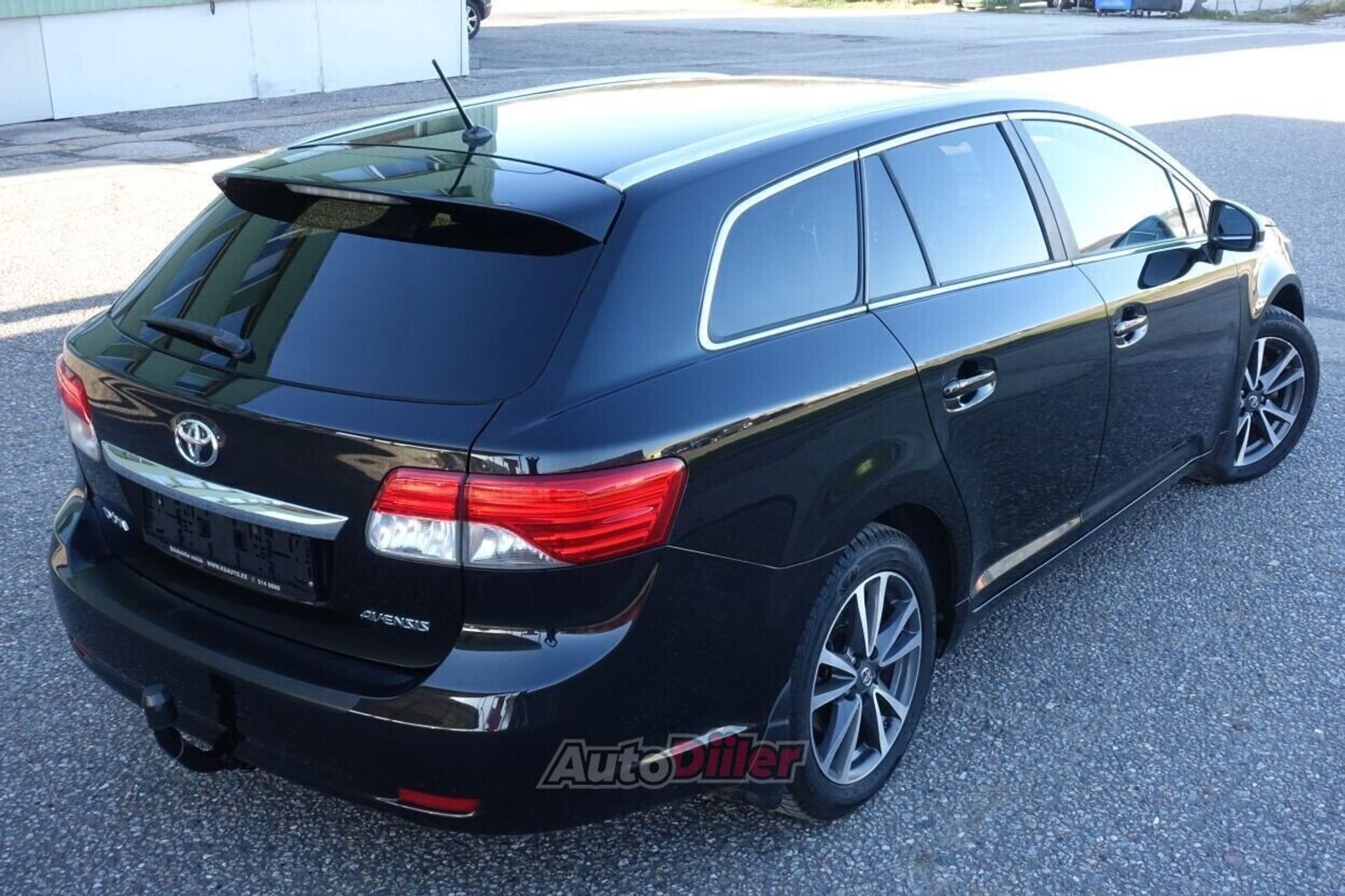 Toyota Avensis 2014, photo 4/10