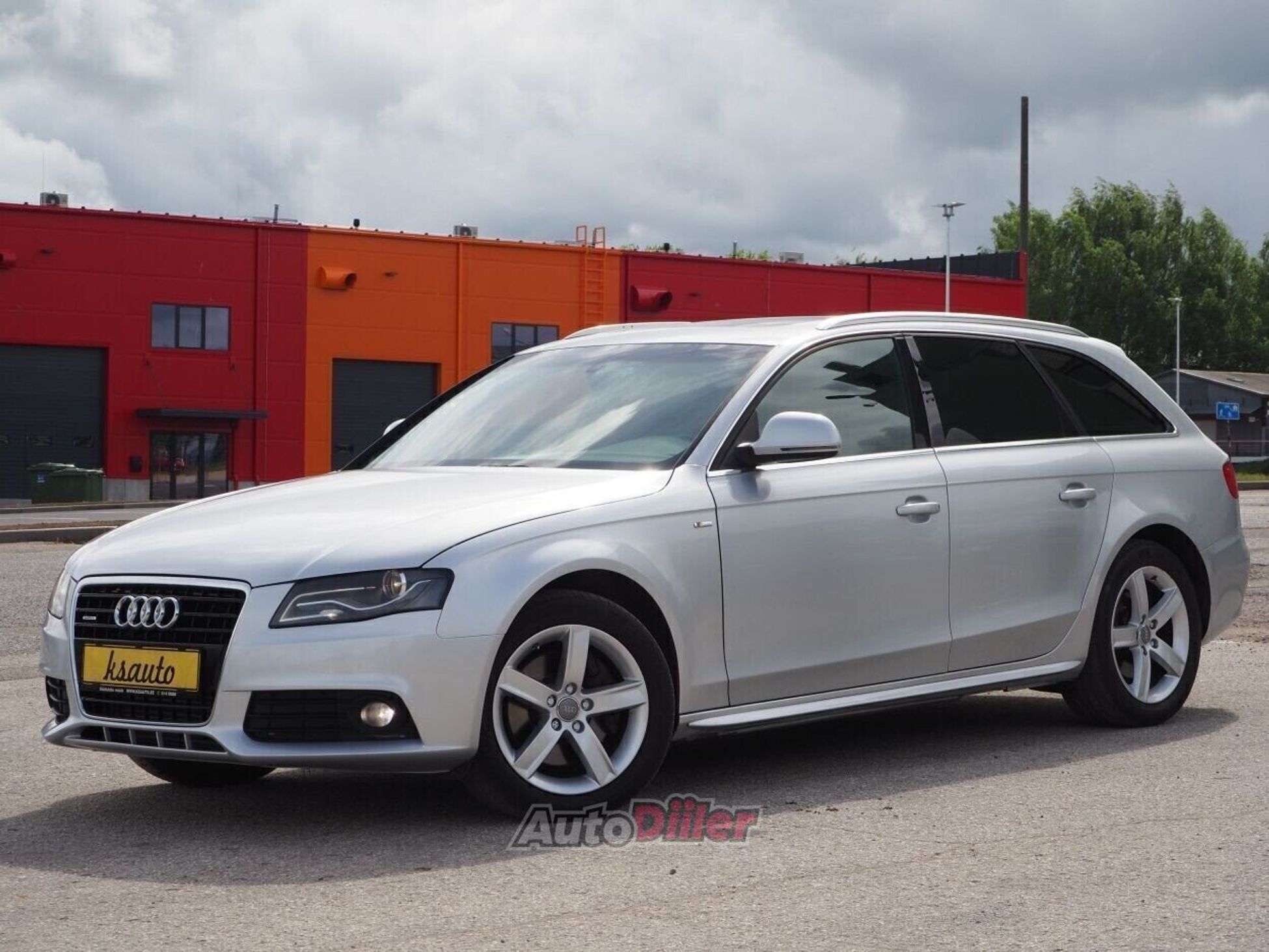 Audi A4 Avant Quattro S-Line 3.0 176kW 2008, kuva 3/10