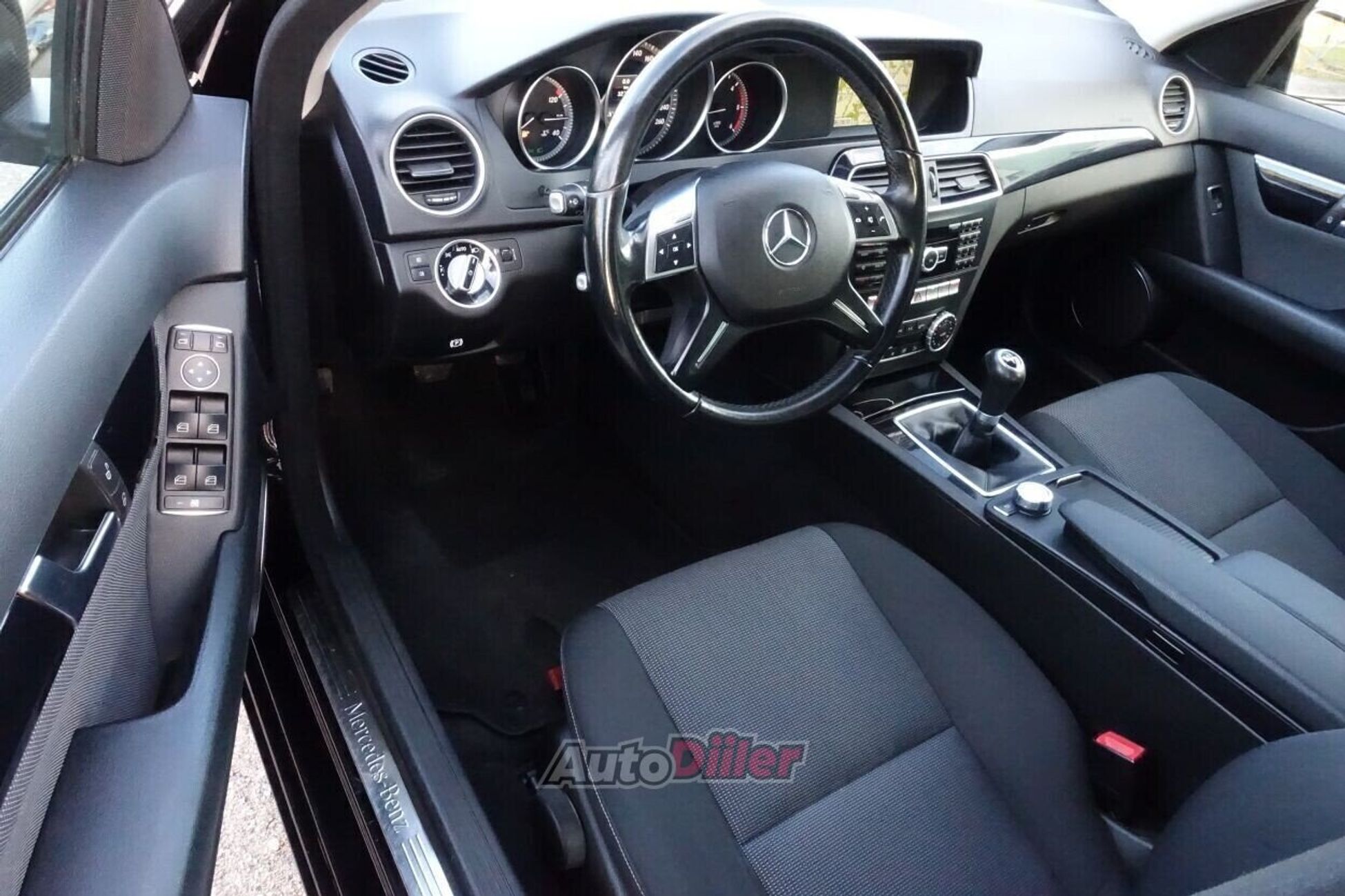 Mercedes-Benz C 200 2013, photo 6/10