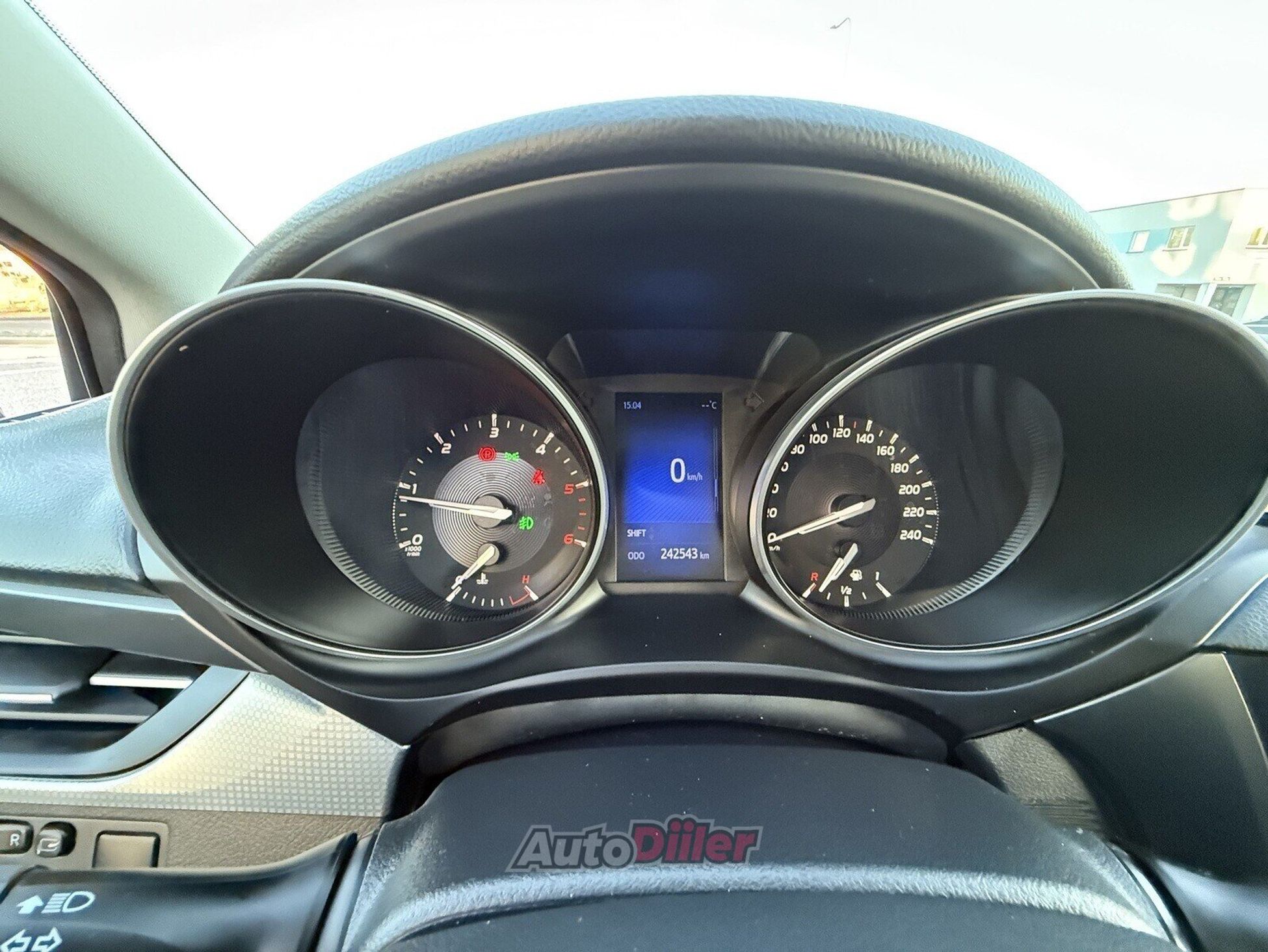 Toyota Avensis 2017, photo 7/10