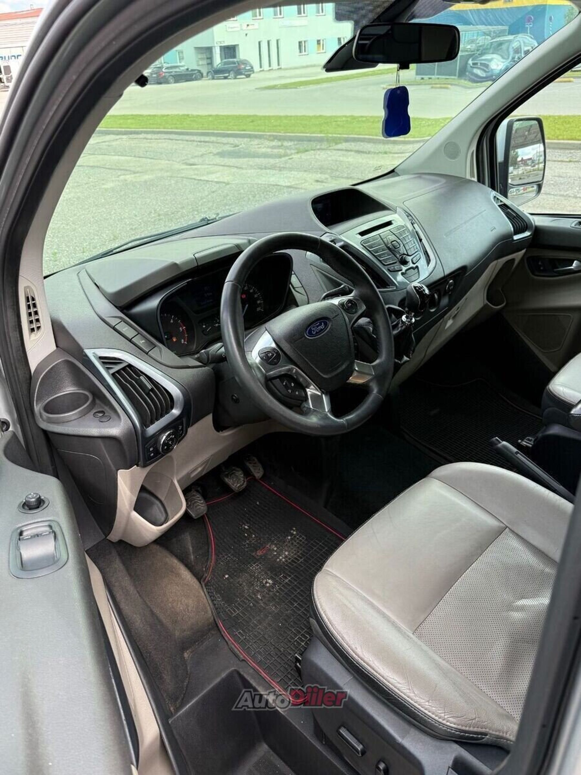 Ford Tourneo Custom 2013, photo 5/10