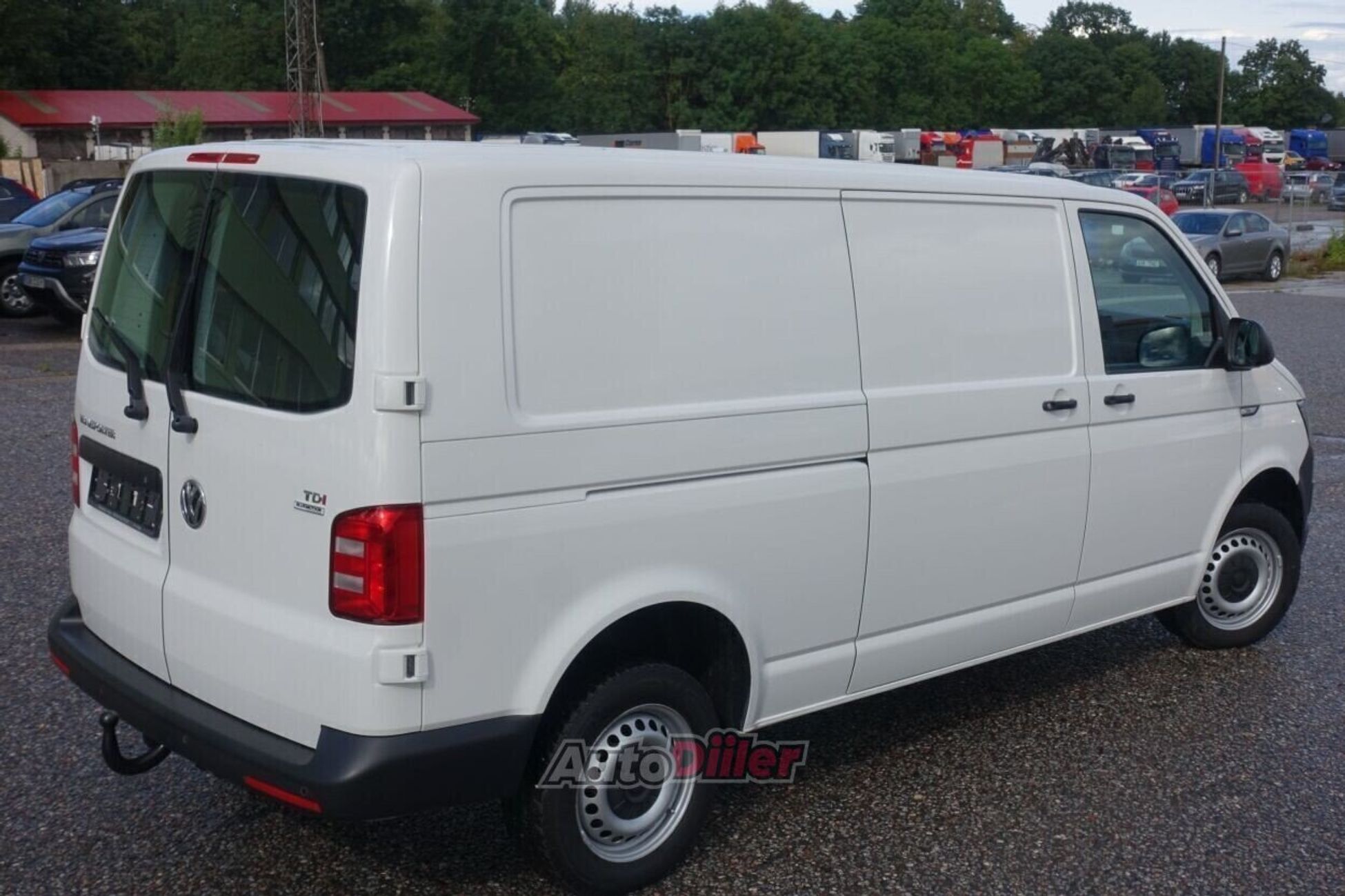 Volkswagen Transporter 2015, kuva 4/10