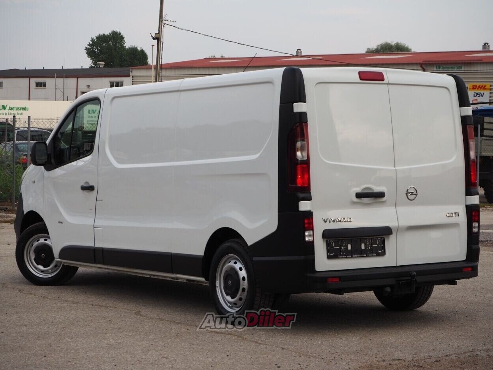 Opel Vivaro Long L2H1 EU5 1.6 85kW 2016, kuva 2/10