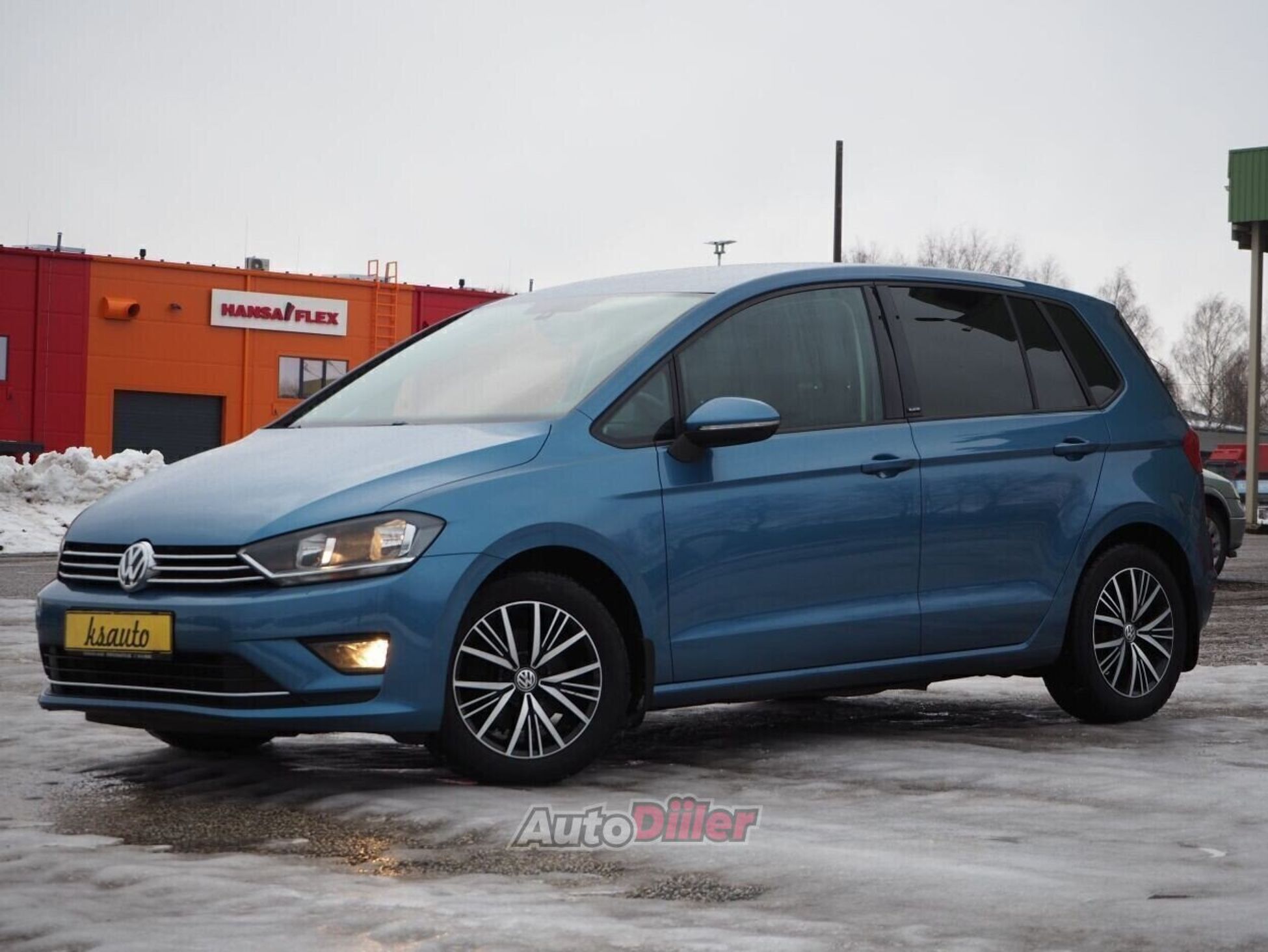 Volkswagen Golf Sportsvan 2017, photo 3/10