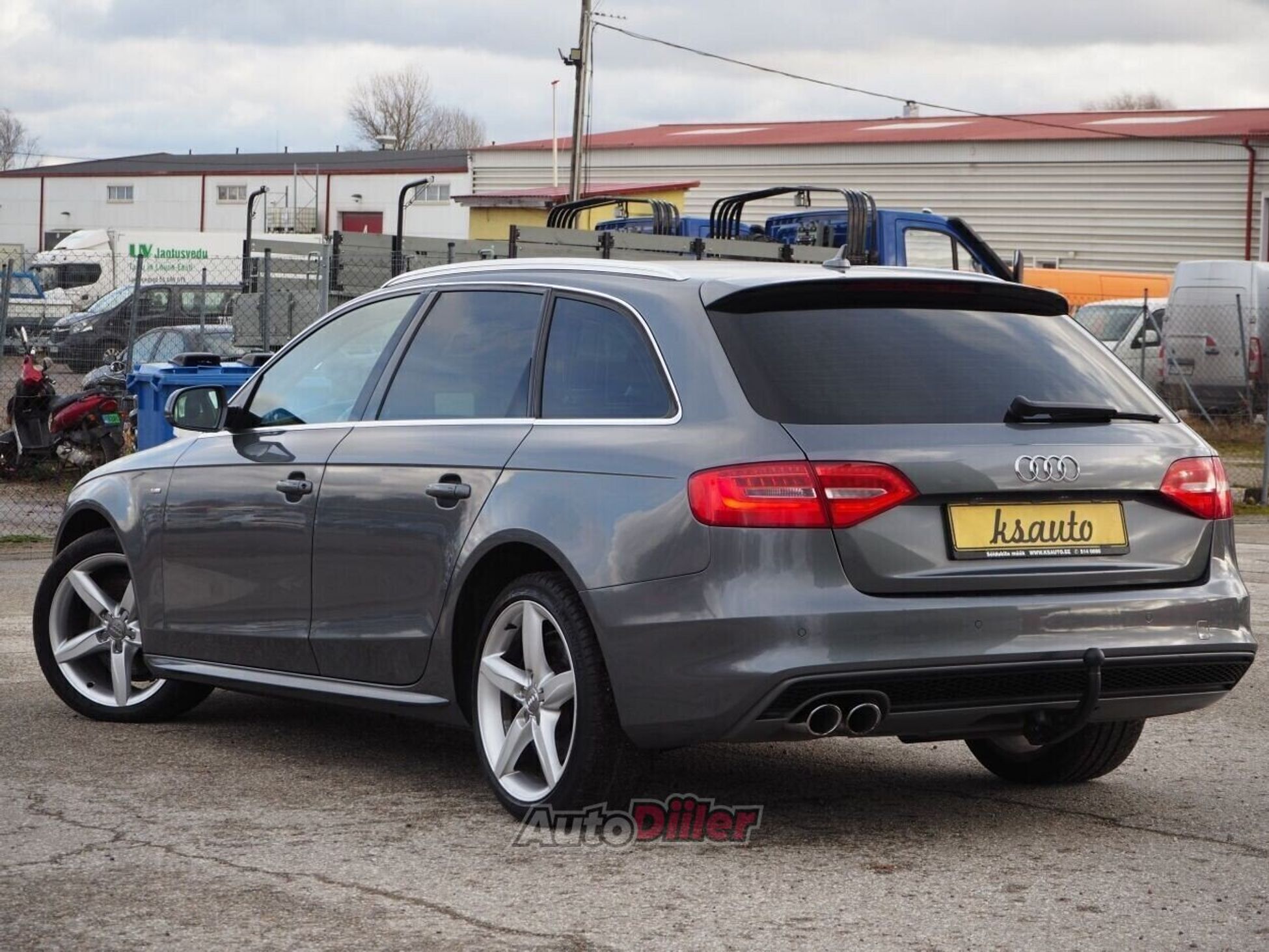 Audi A4 2014, photo 2/10
