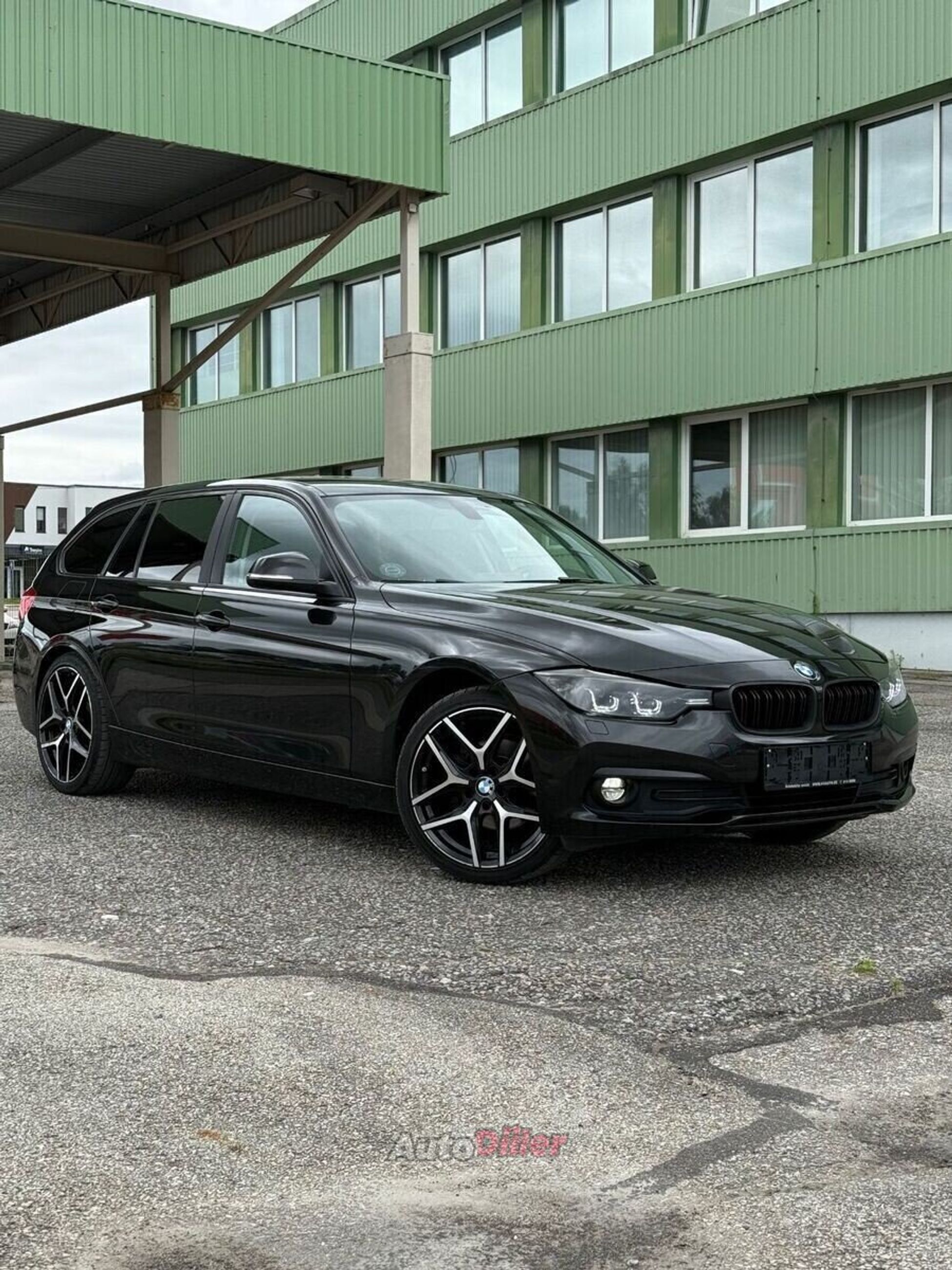 BMW 320