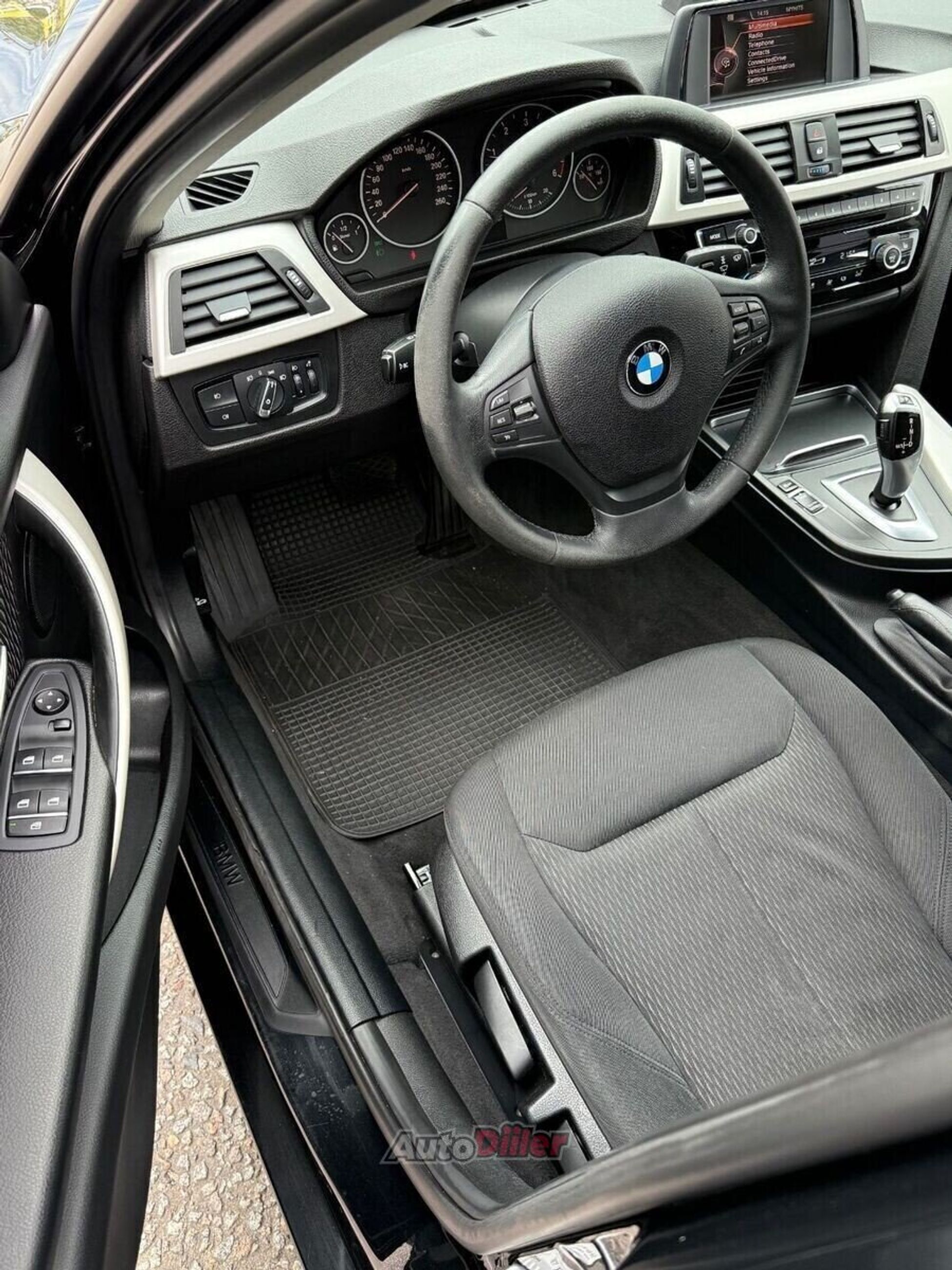 BMW 320 2017, photo 6/10