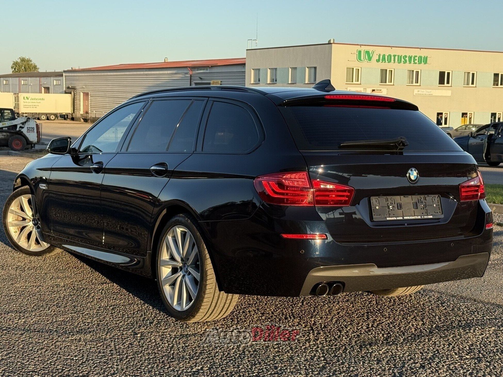 BMW 530 Touring M-Sportpakett 3.0 190kW 2017, photo 2/10