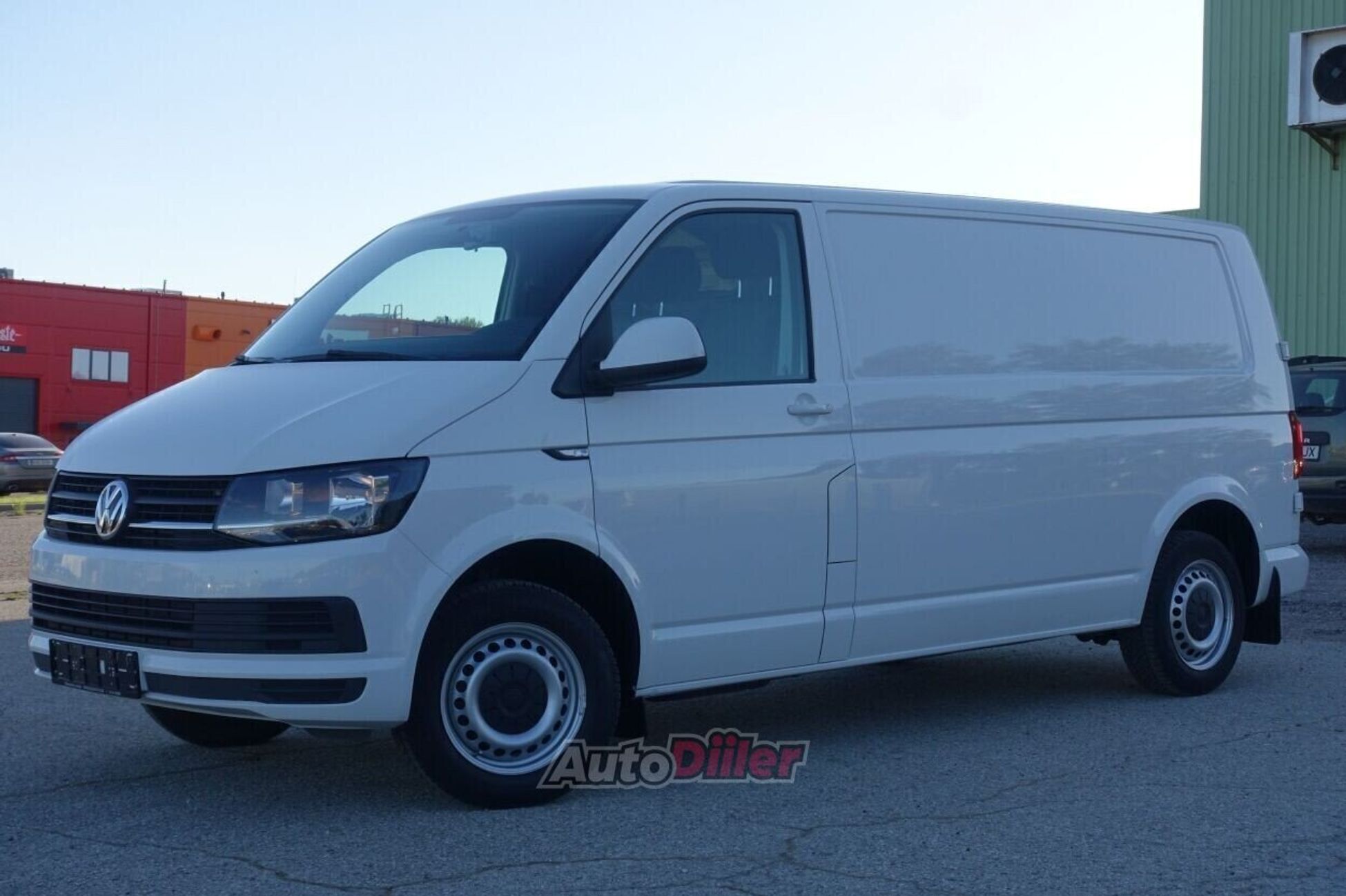 Volkswagen Transporter 2017, kuva 3/10